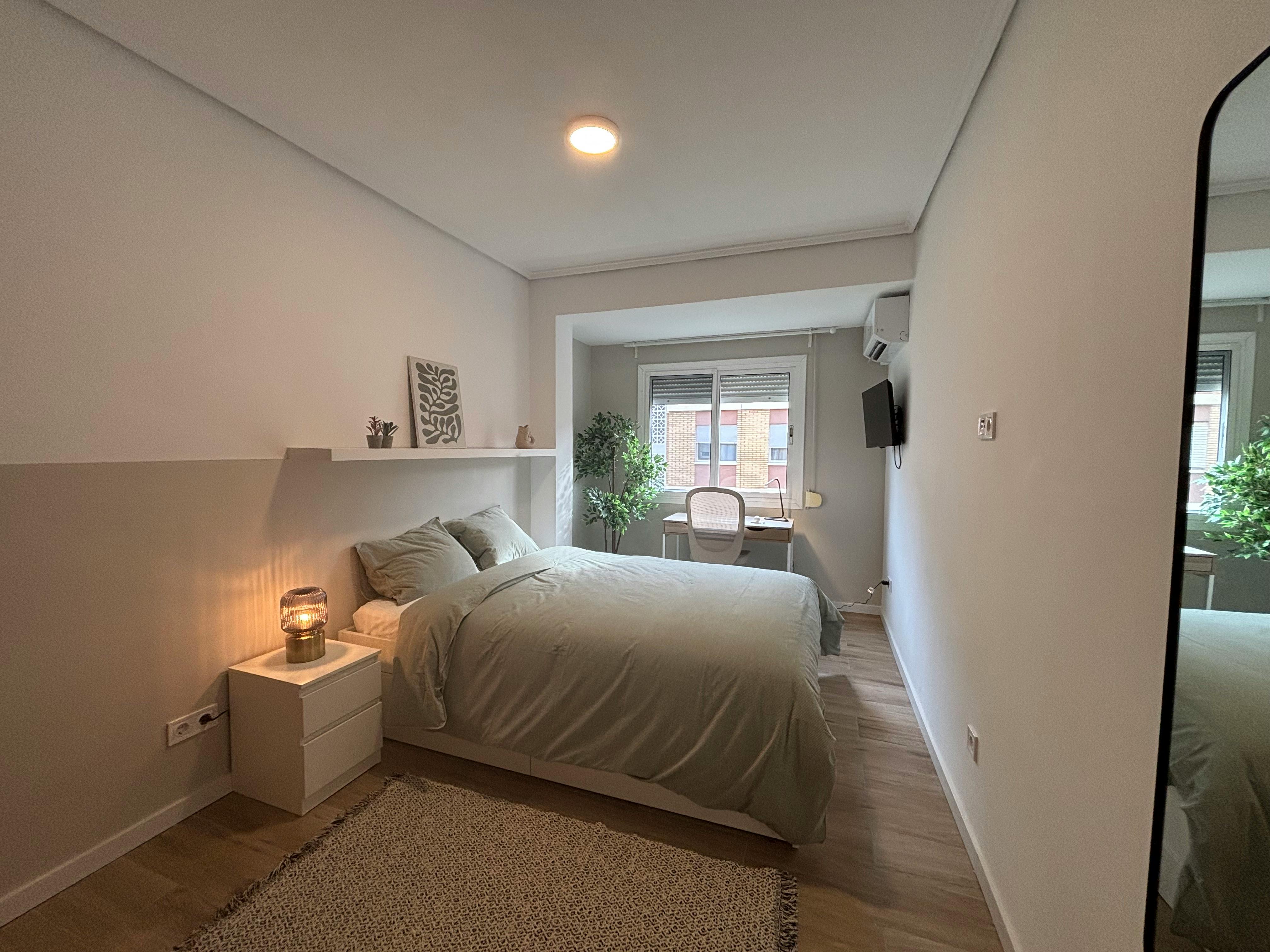 Single room Valencia, 1 bed, 12m² — photo 4