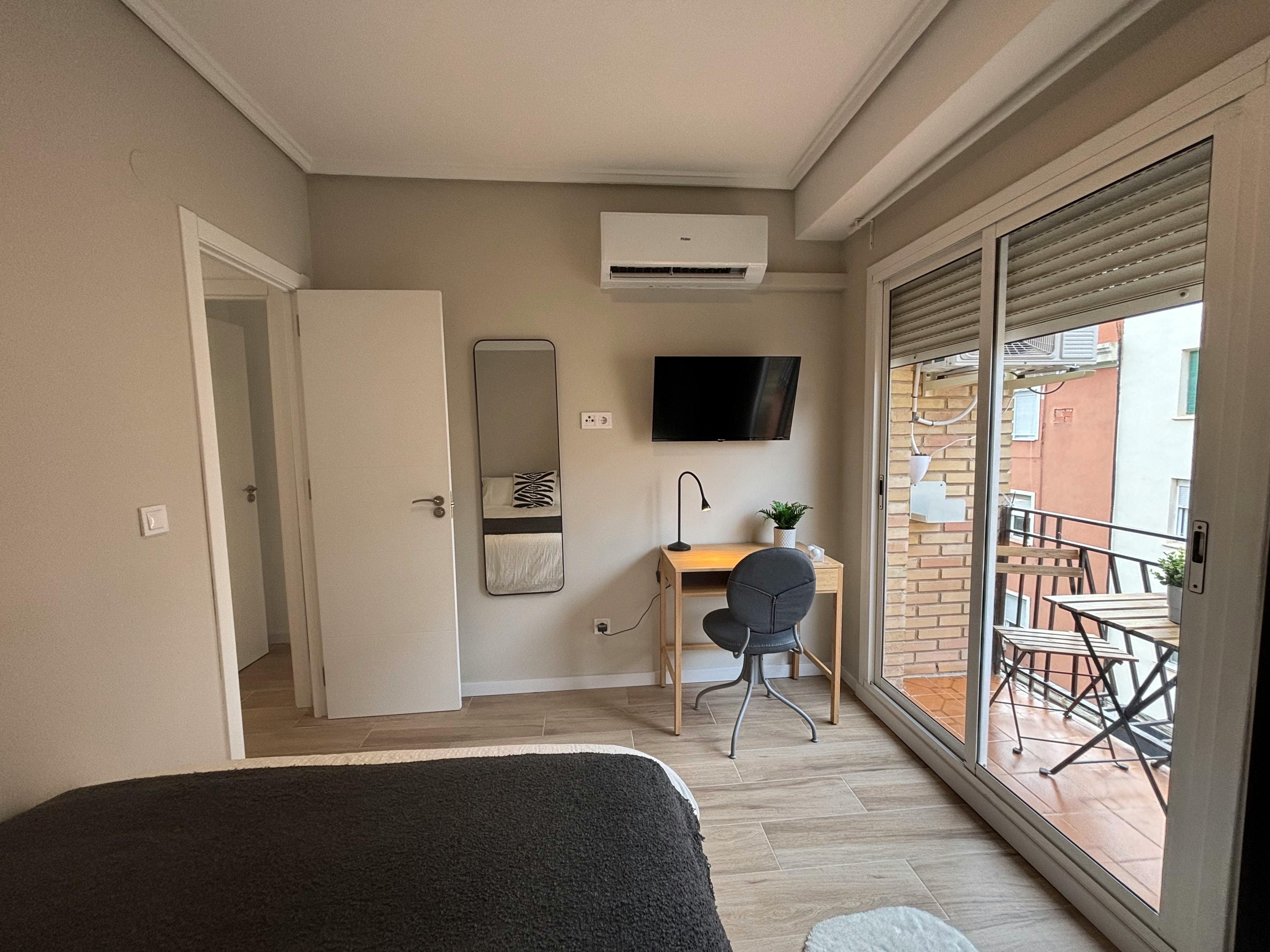 Single room Valencia, 1 bed, 10m² — photo 2