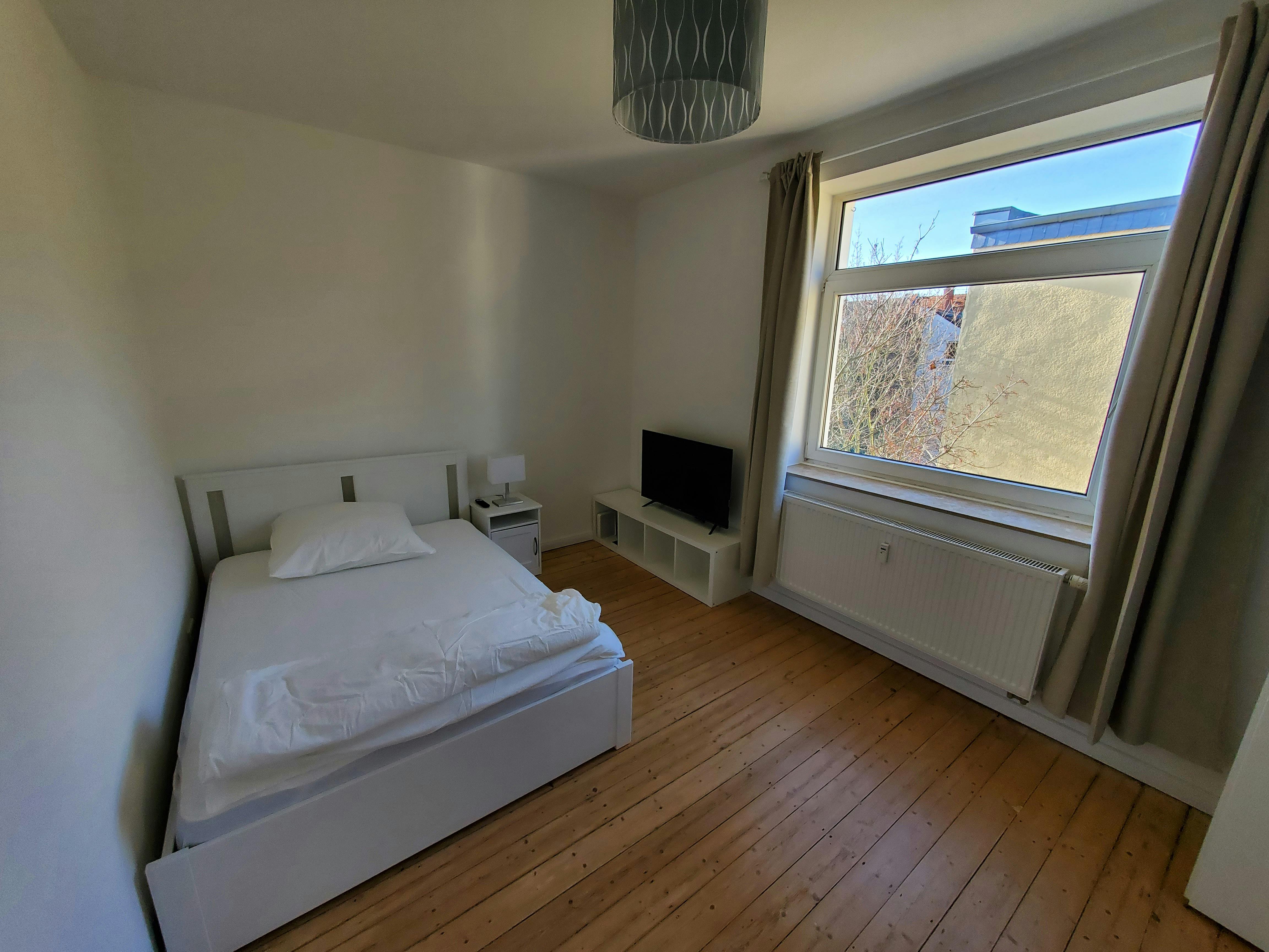 Квартира за оренду для 1 100 EUR на місяць у Köln, Von-Sparr-Straße