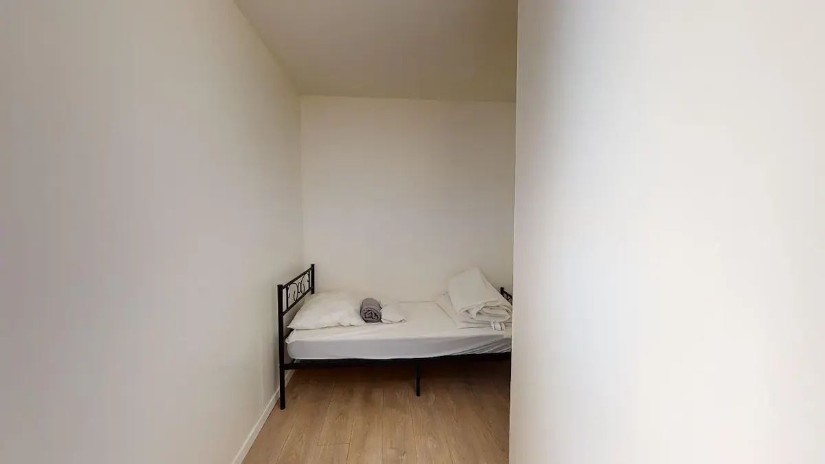 Private room in Rue Frédéric et Irène Joliot-Curie, Reims (1635473) ROOM