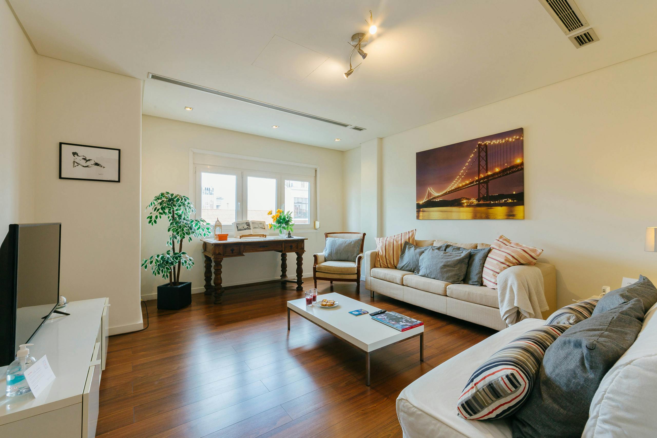 Apartment Lisbon, 3 beds — photo 8