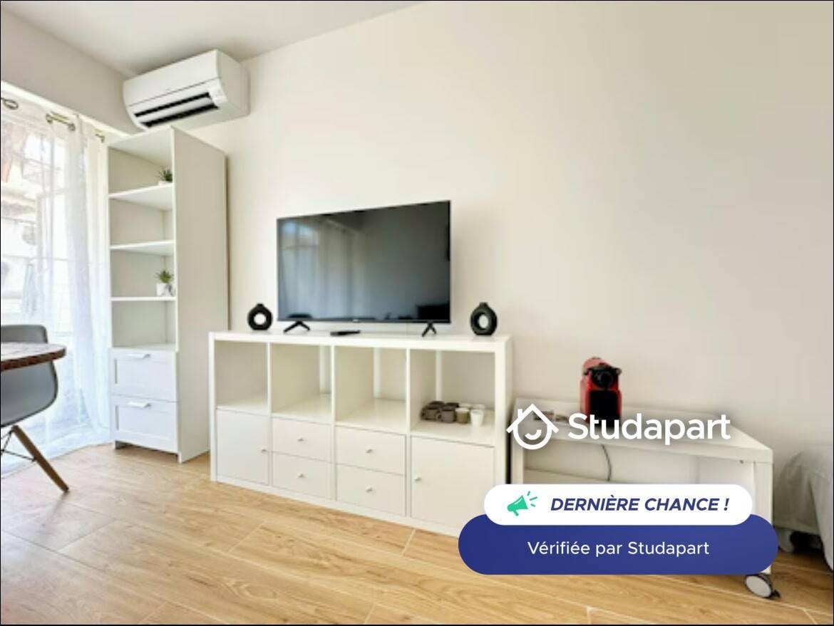 Apartment for rent on Boulevard Raymond Poincaré, Antibes