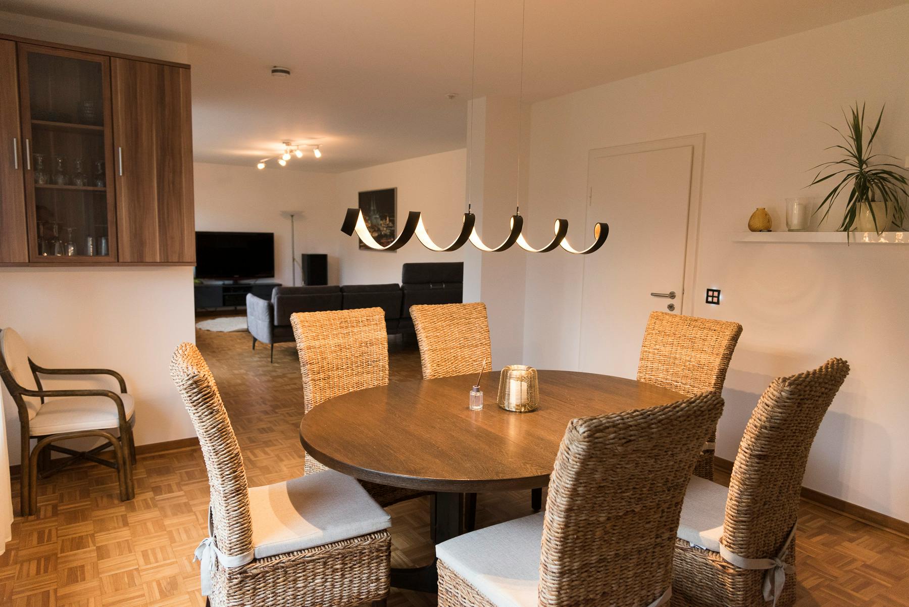 House for rent for €3,450 per month in Bergisch Gladbach, Erntestraße