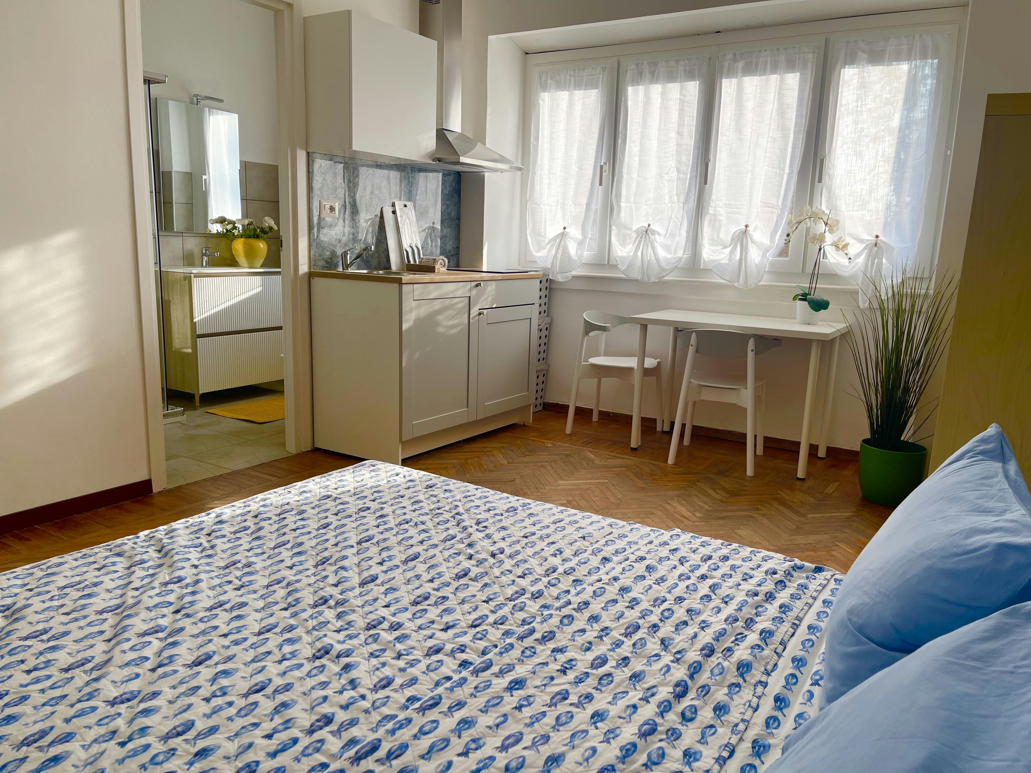 Private room for rent for €1,180 per month in Milan, Viale Coni Zugna