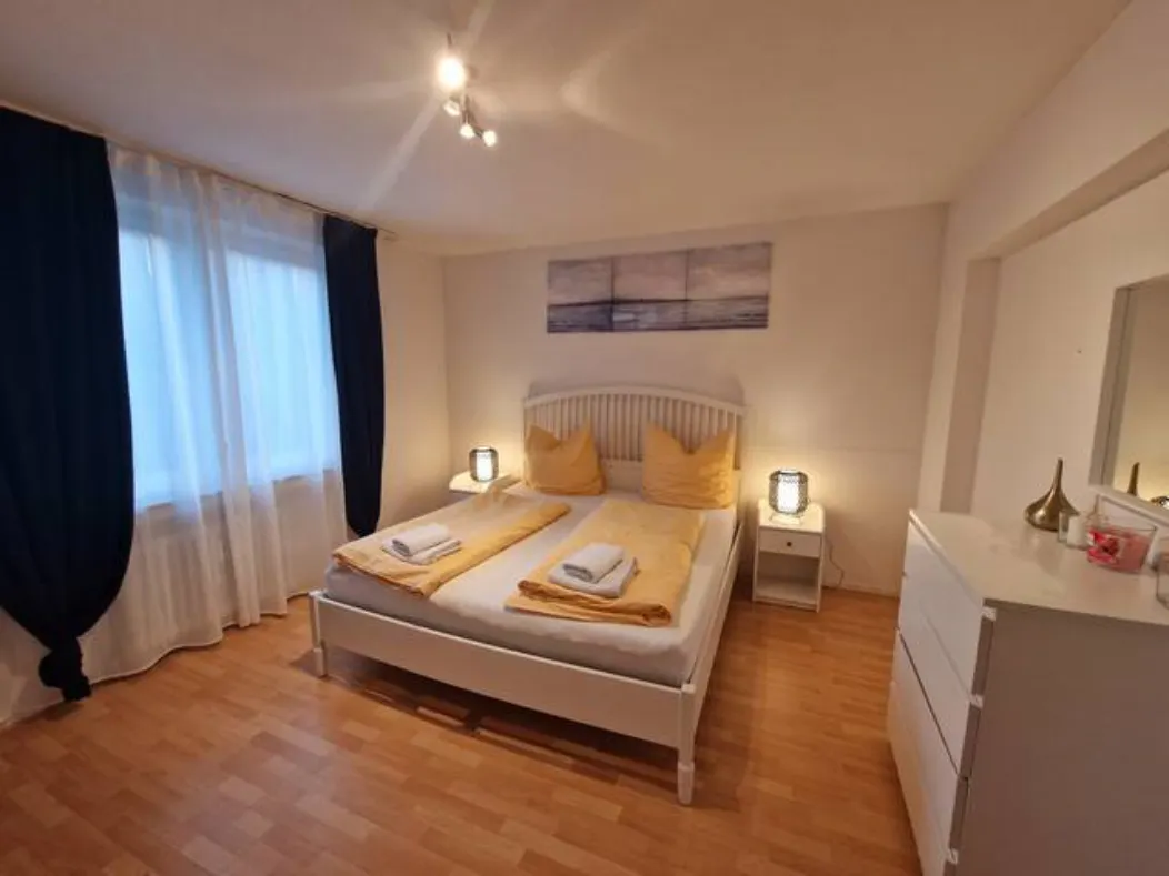2-Bedroom Apartment in Kapuzinergasse, Düsseldorf (1635983) ROOM 1
