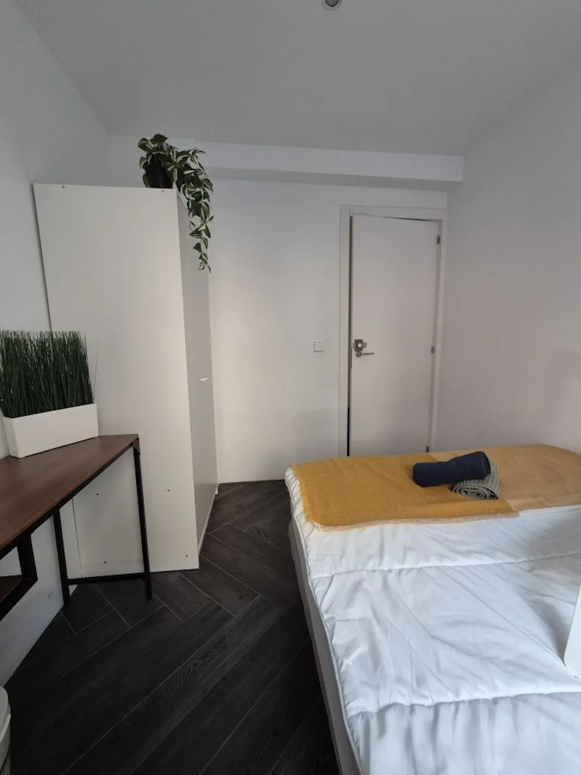 Carrer de la Pobla de Farnals, Valencia preview