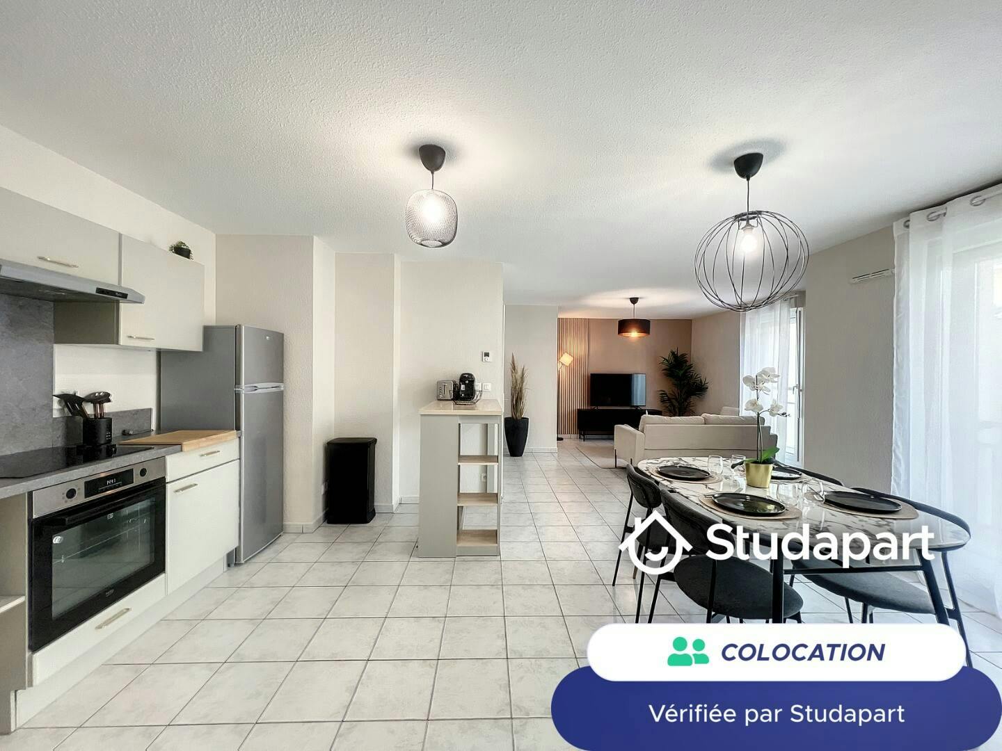 Chambre privée à louer pour 440 €/mois à Laval, Rue de Beauregard