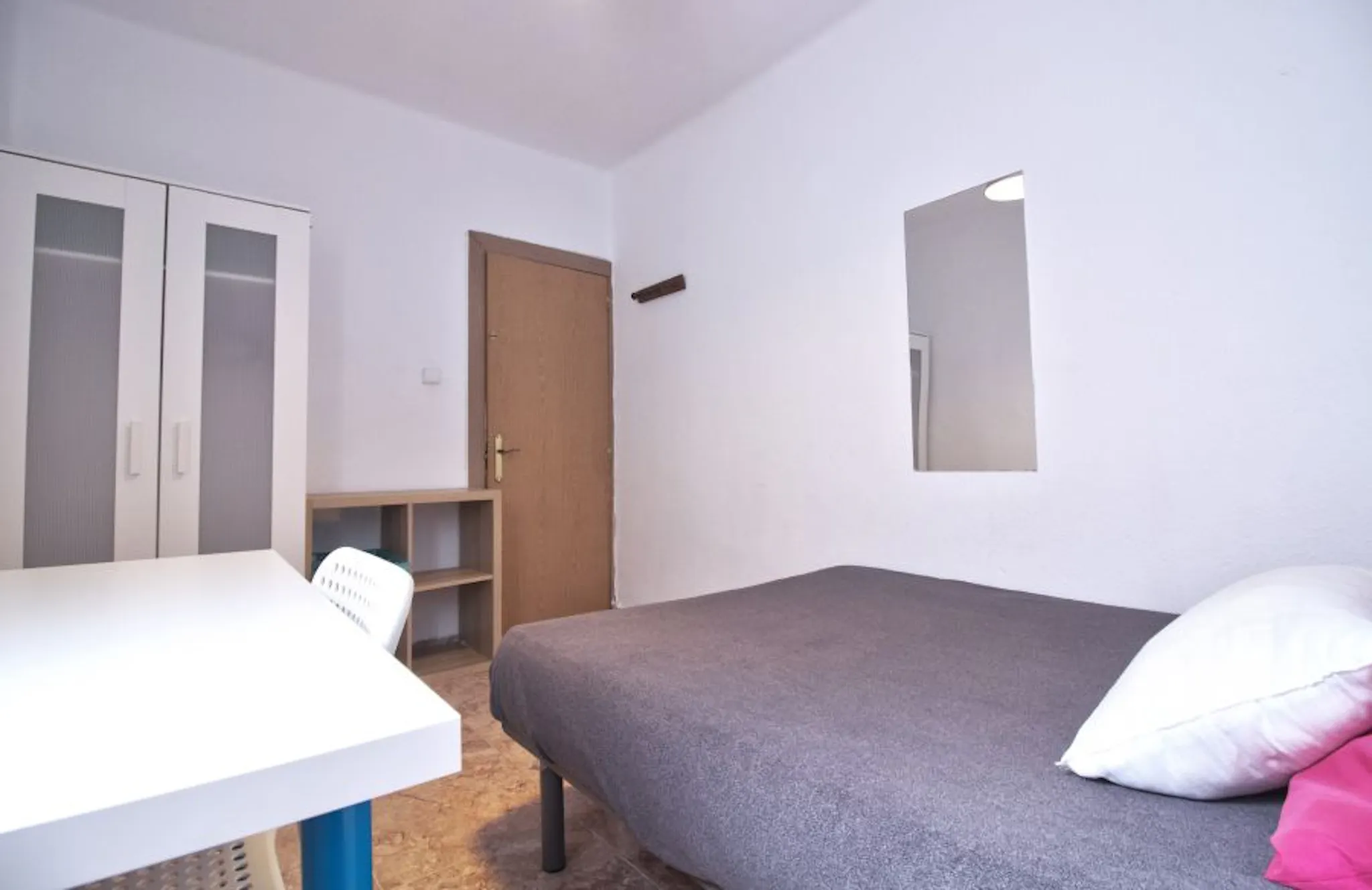 Carrer d'Albocàsser, Valencia preview