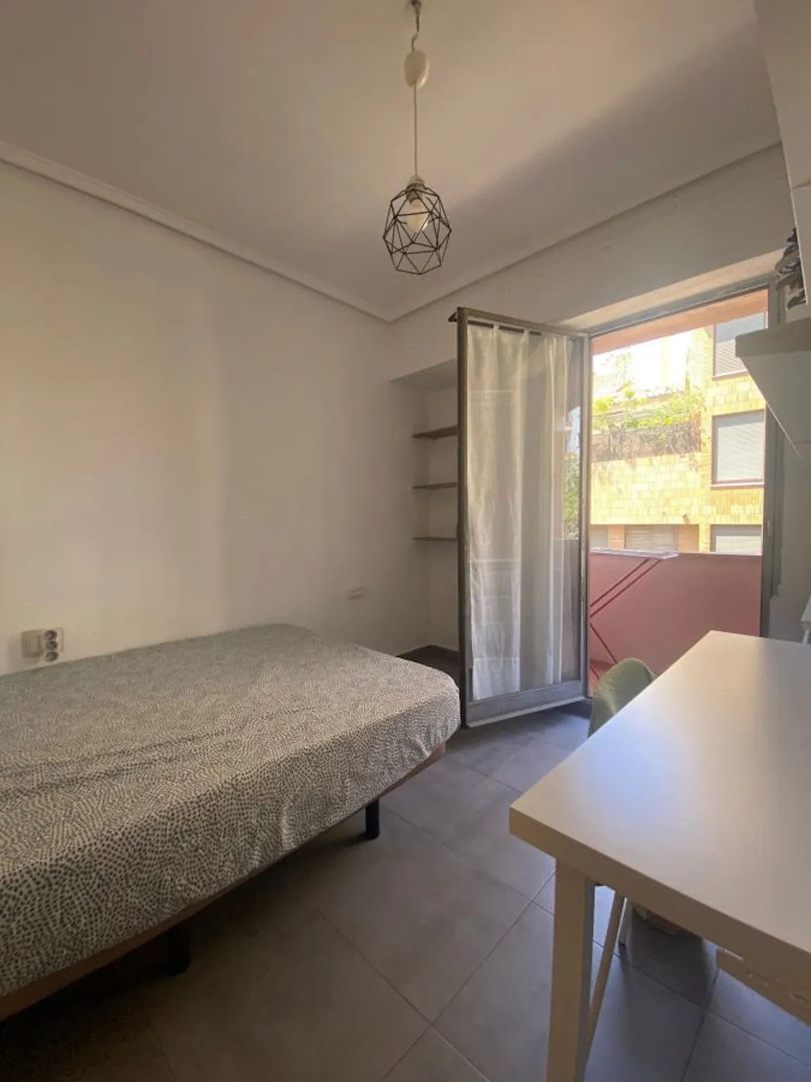 Carrer del Doctor Vicente Pallarés, Valencia preview