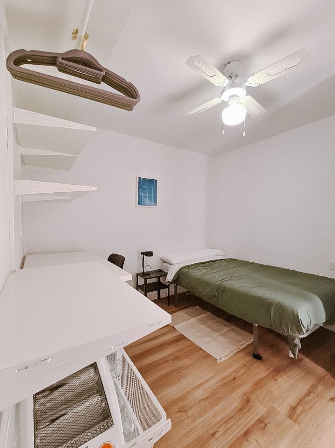 Carrer de Víctor Moya, Valencia preview