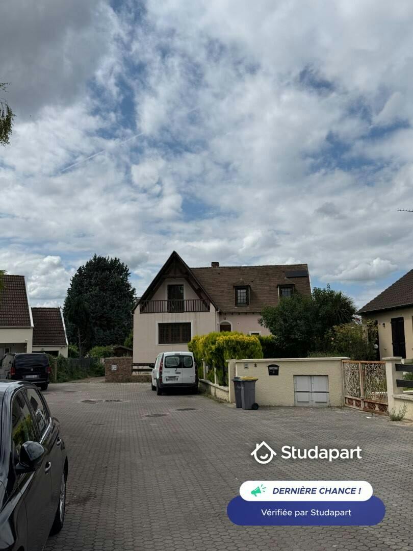Pièce à Arnouville