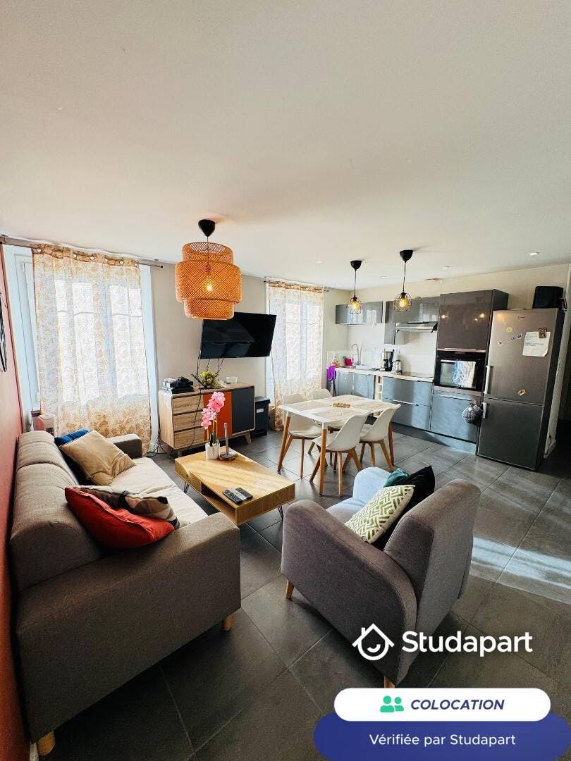 Private room for rent for €535 per month in Chambéry, Chemin de la Rotonde
