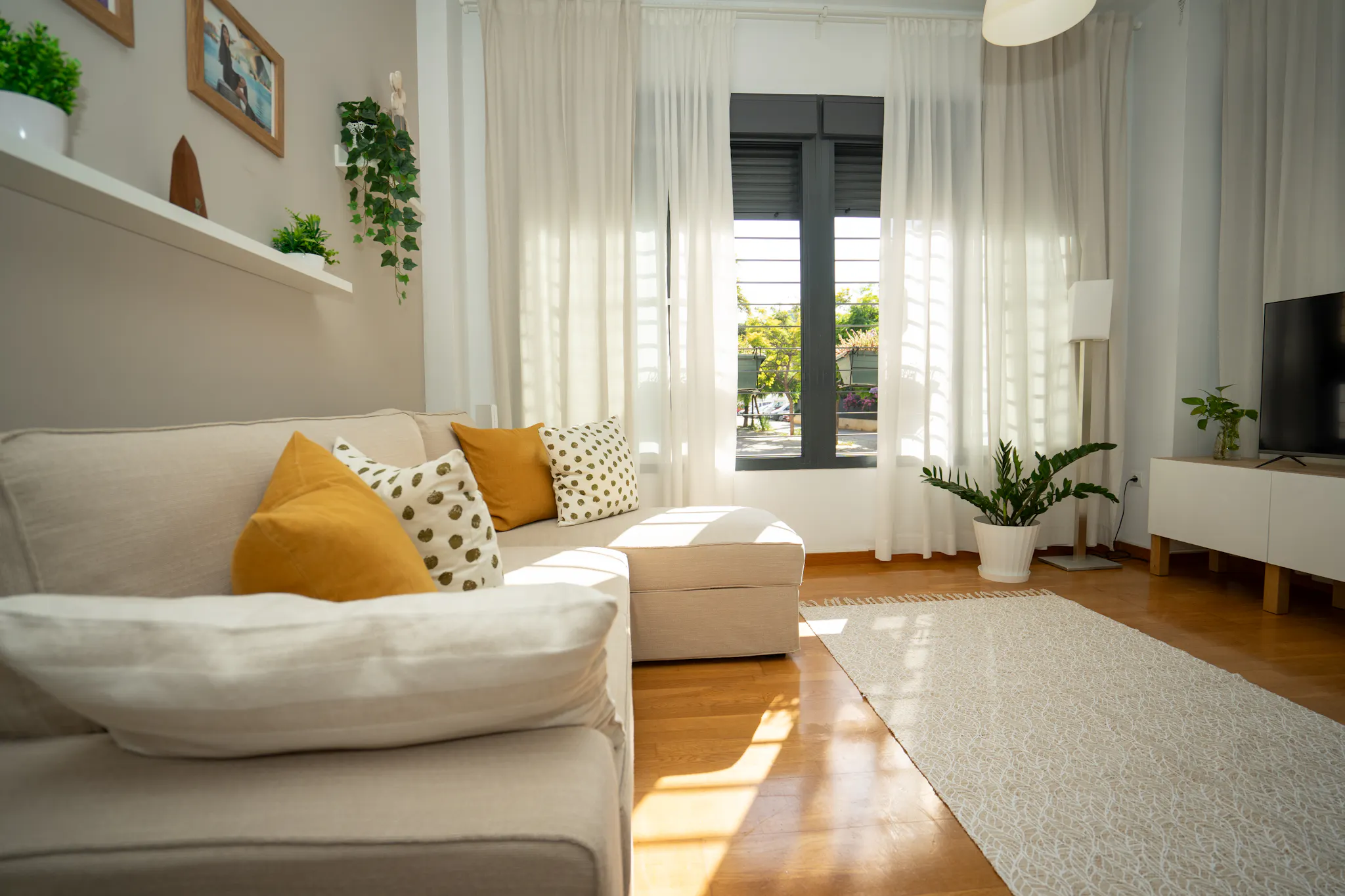 Calle Juan Alfonso Gil Albors, Valencia preview