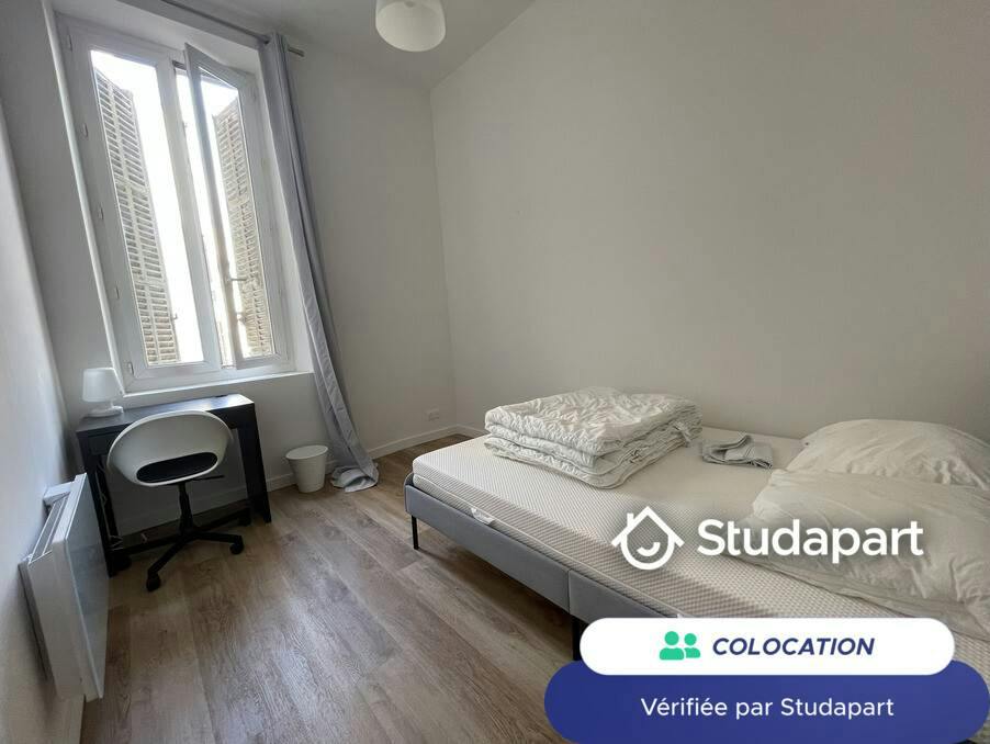 Private room for rent on Rue de Rome, Marseille - Plus
