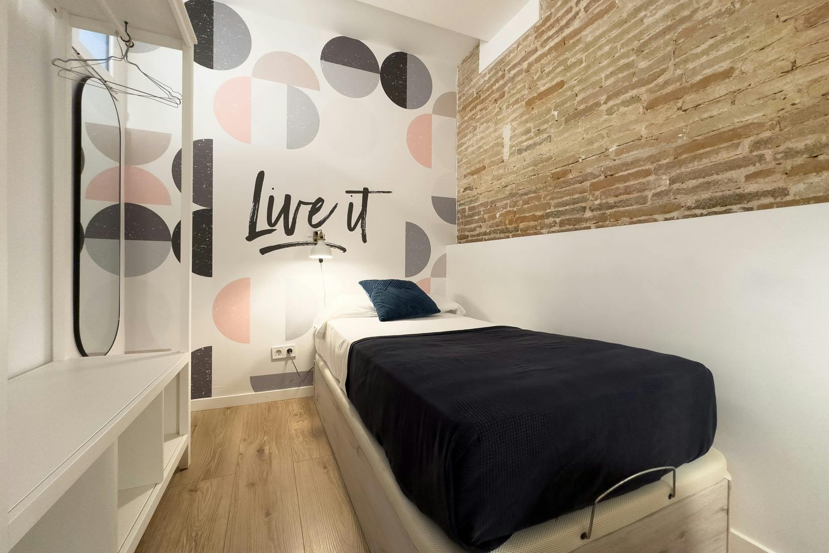 Carrer dels Escudellers, Barcelona preview