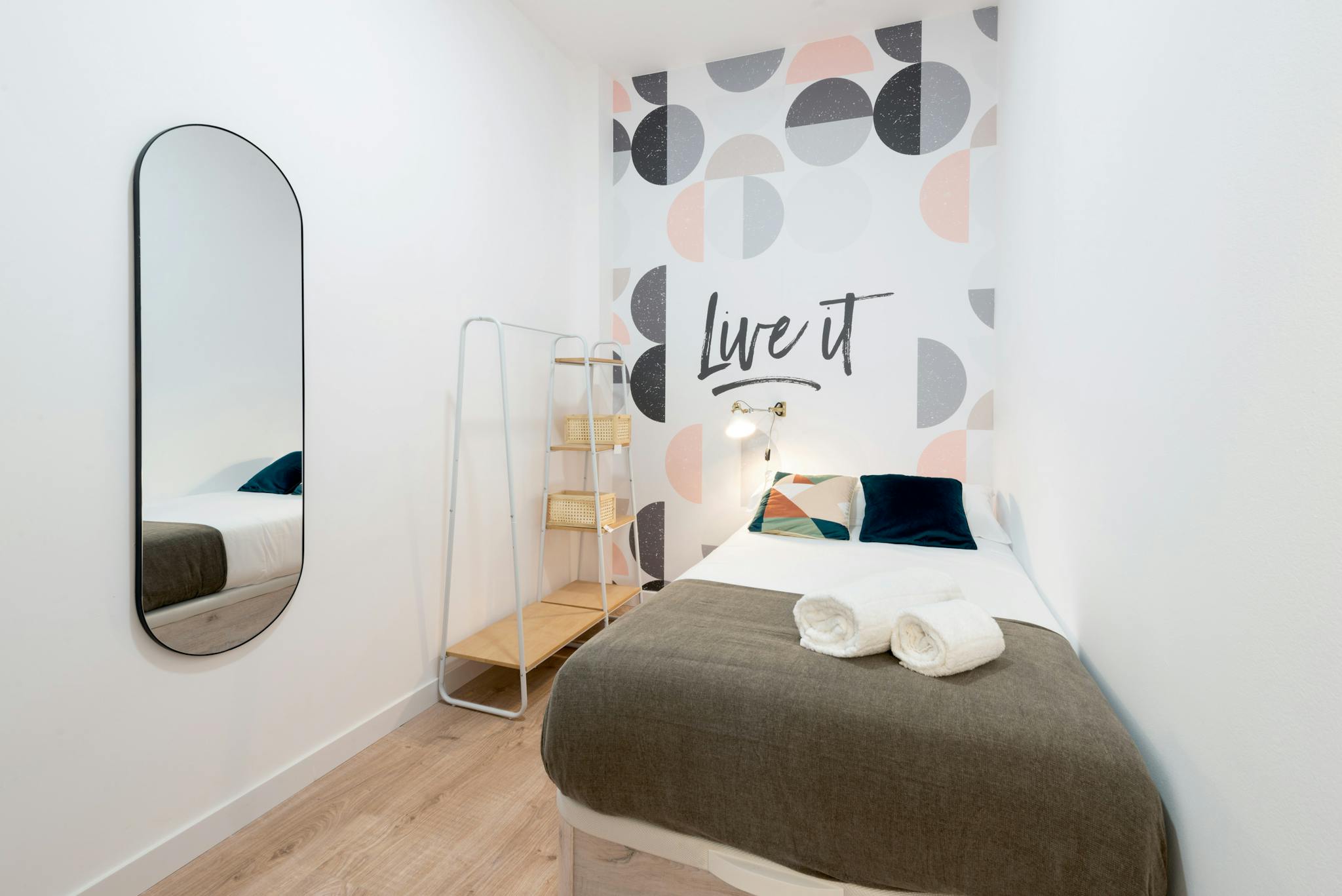 Carrer dels Escudellers, Barcelona preview