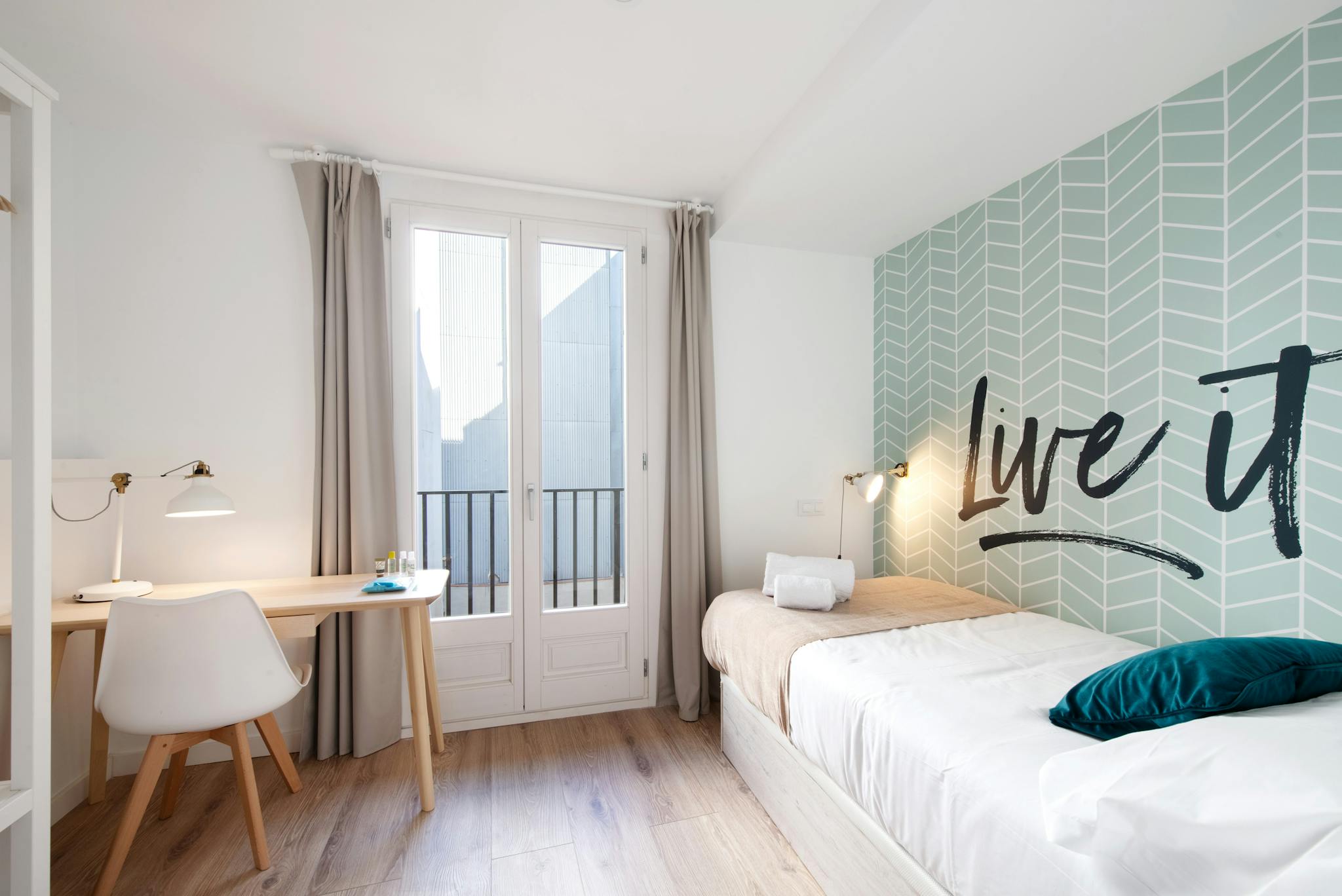 Carrer dels Escudellers, Barcelona preview