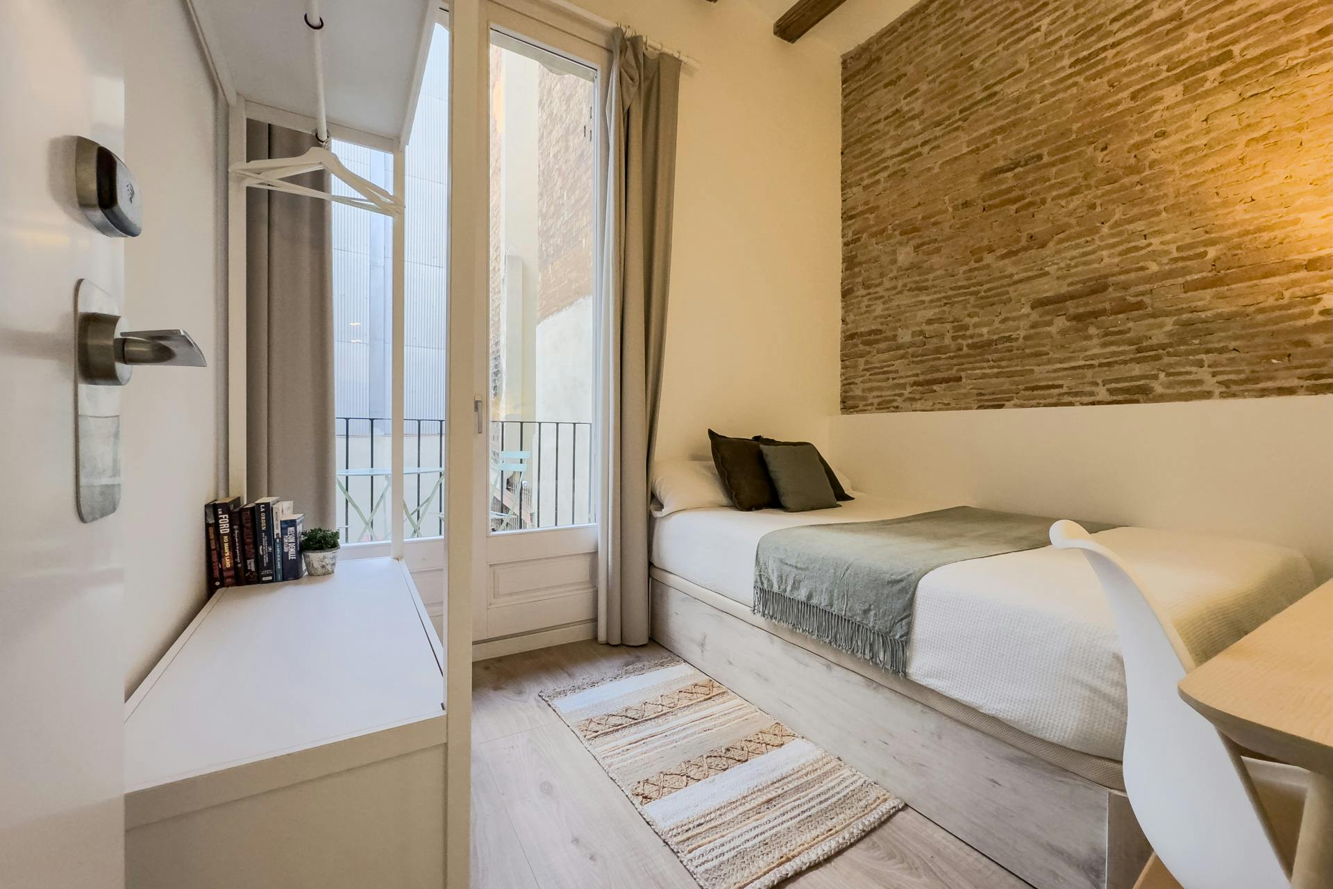 Carrer dels Escudellers, Barcelona preview