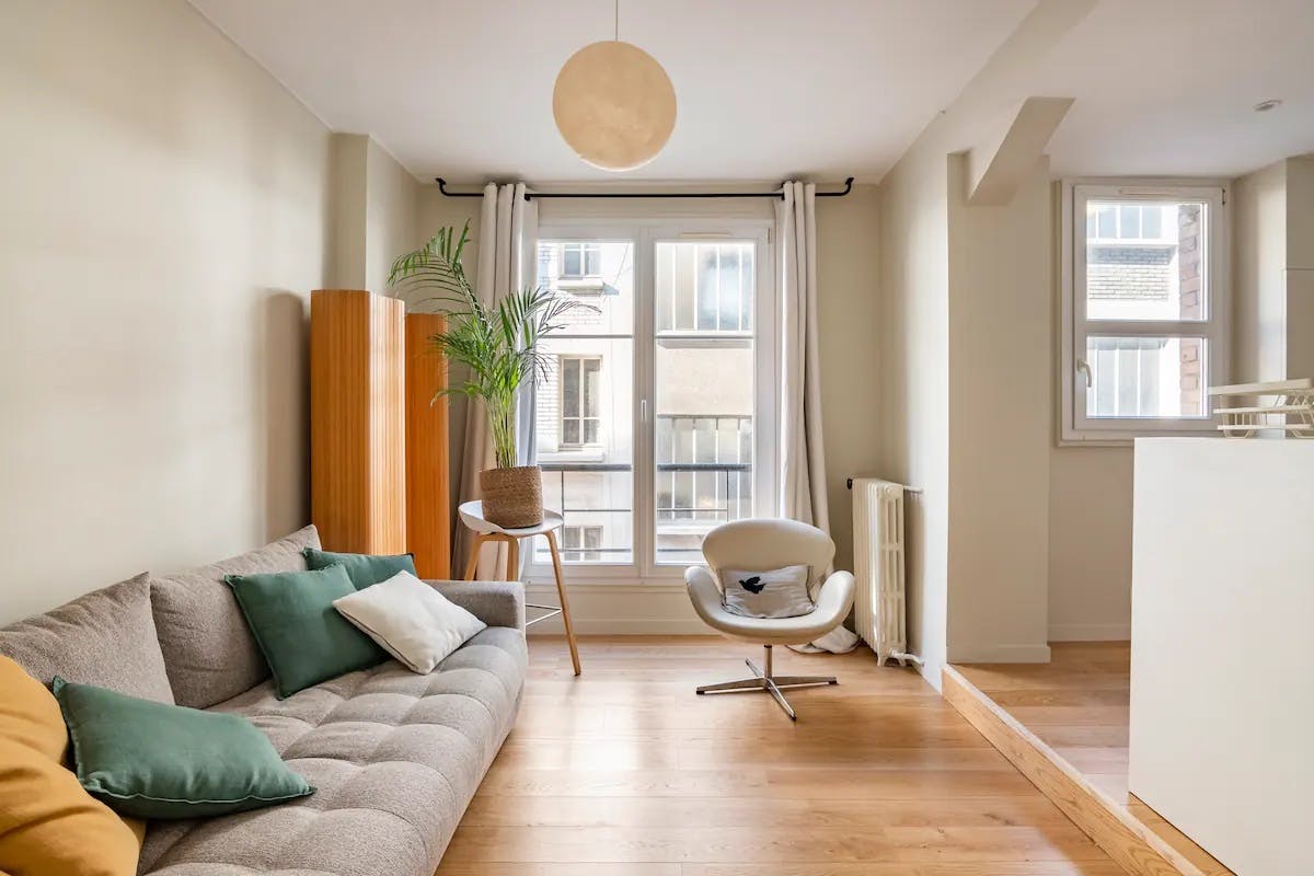 Apartment for rent for €2,600 per month in Paris, Cité de l'Ameublement