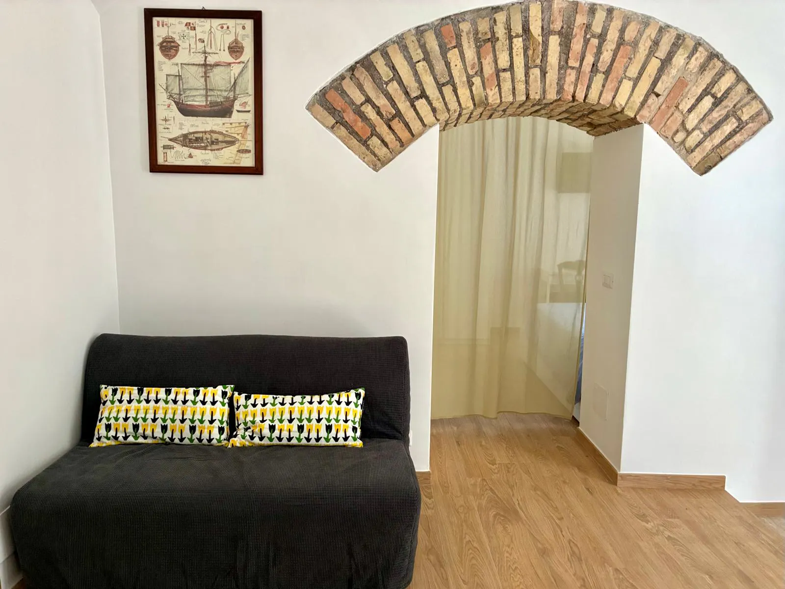 1-Bedroom Apartment in Via dei Lucani, Rome 2