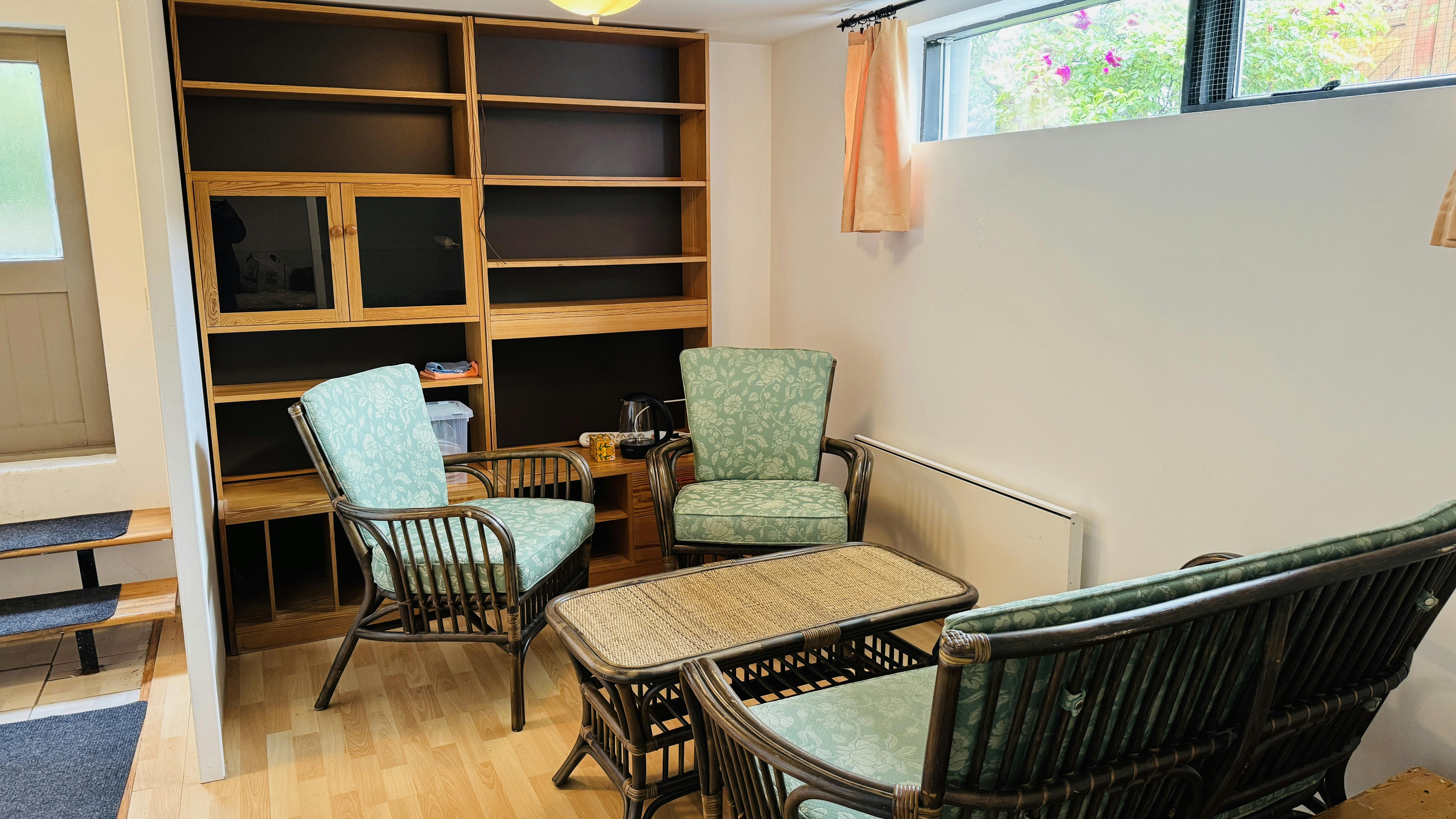 Chambre privée à louer pour 140 009 ISK/mois à Kópavogur, Lyngheiði