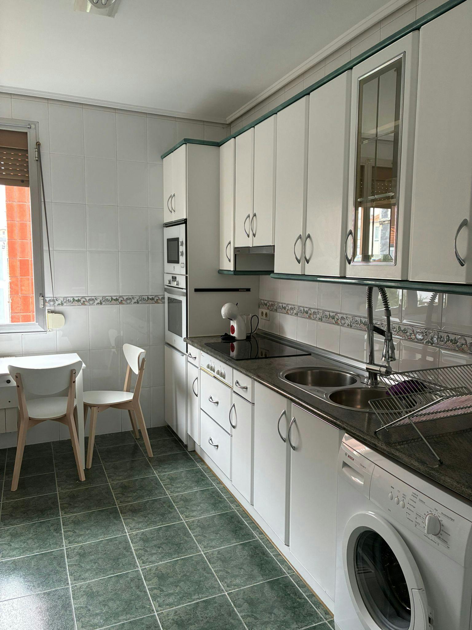 Single room Bilbao, 1 bed, 10m² — photo 2