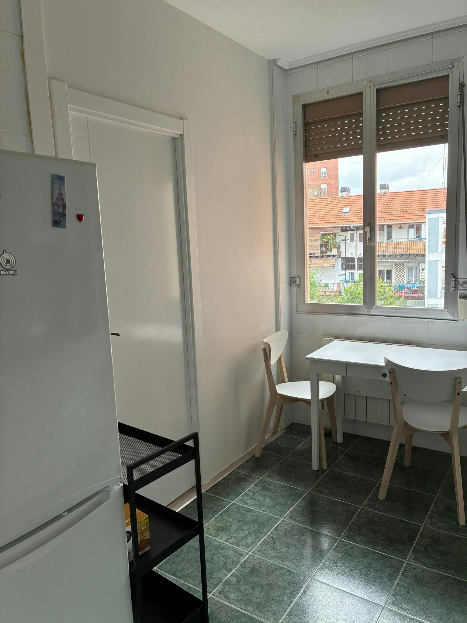 Single room Bilbao, 1 bed, 10m² — photo 1