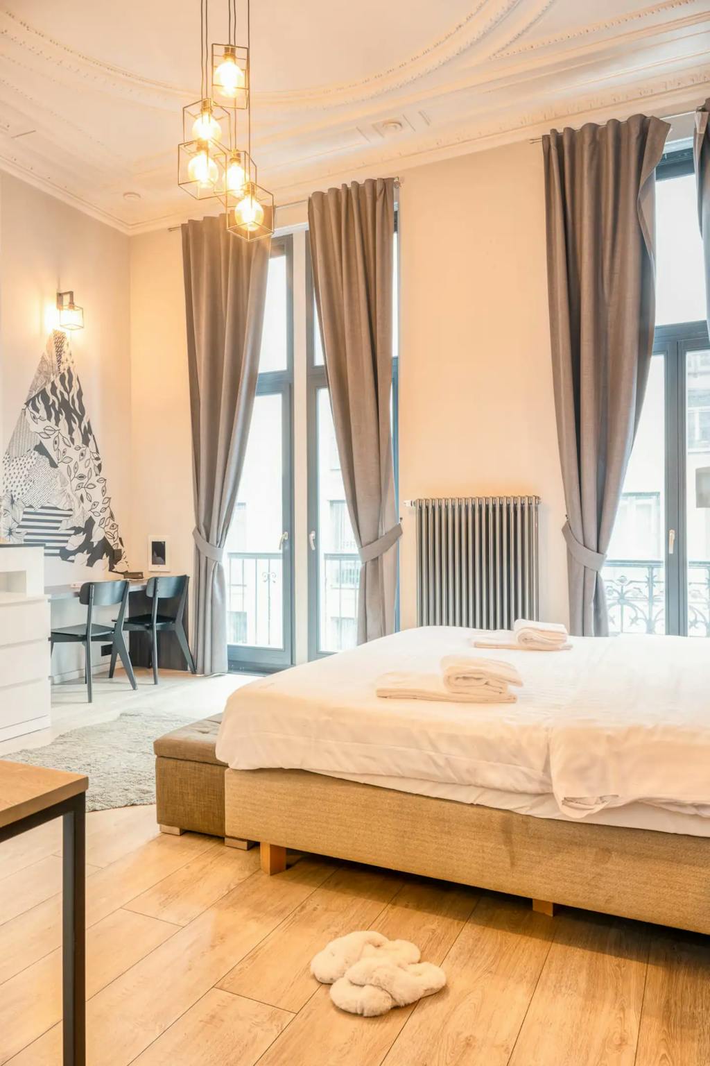 Rue de la Croix de Fer, Brussels preview