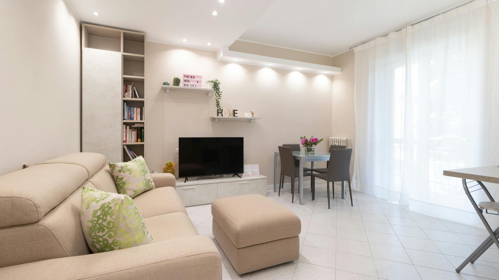 Apartment for rent for €1 per month in Milan, Via Zurigo