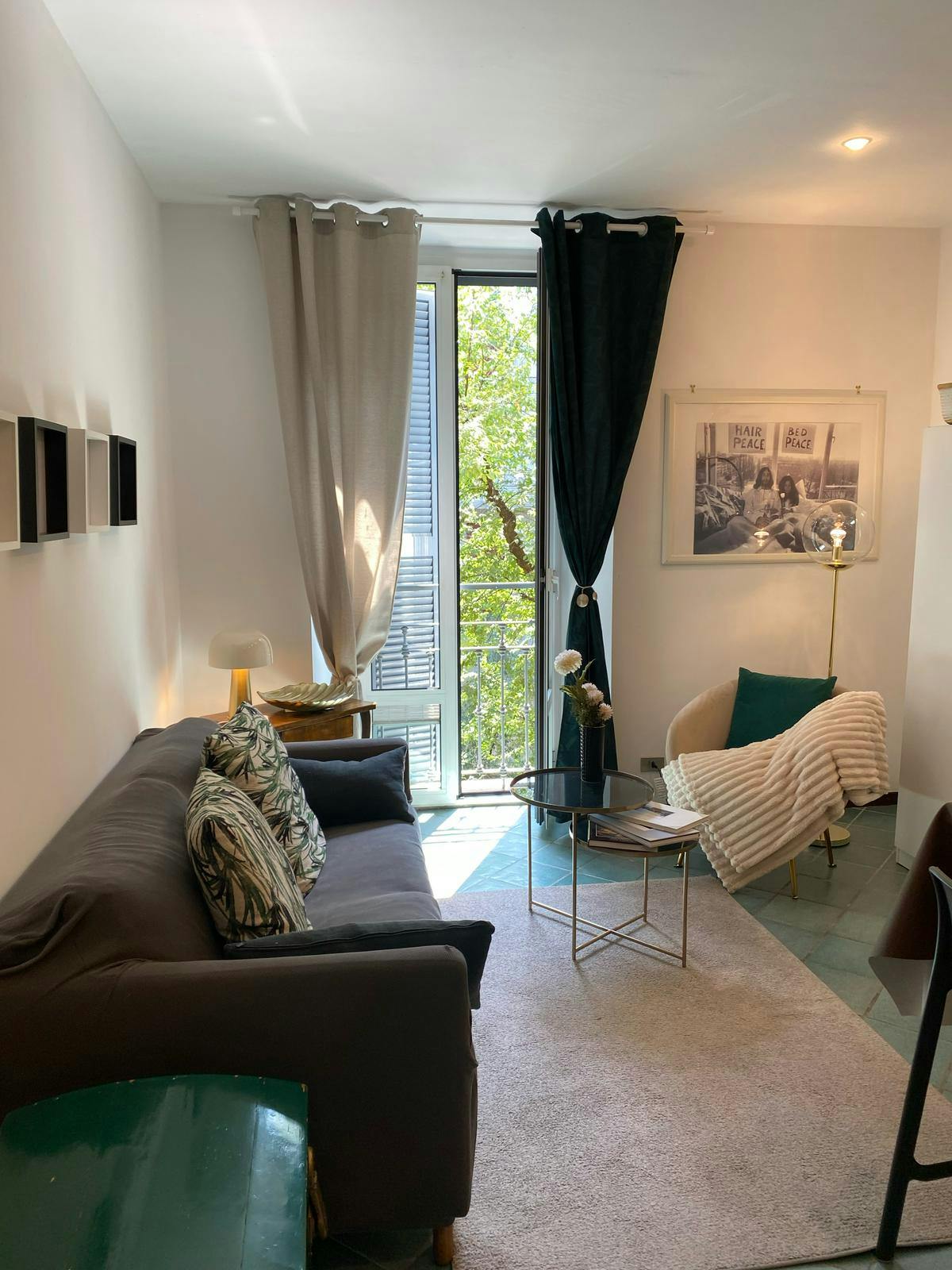 preview gallery tile