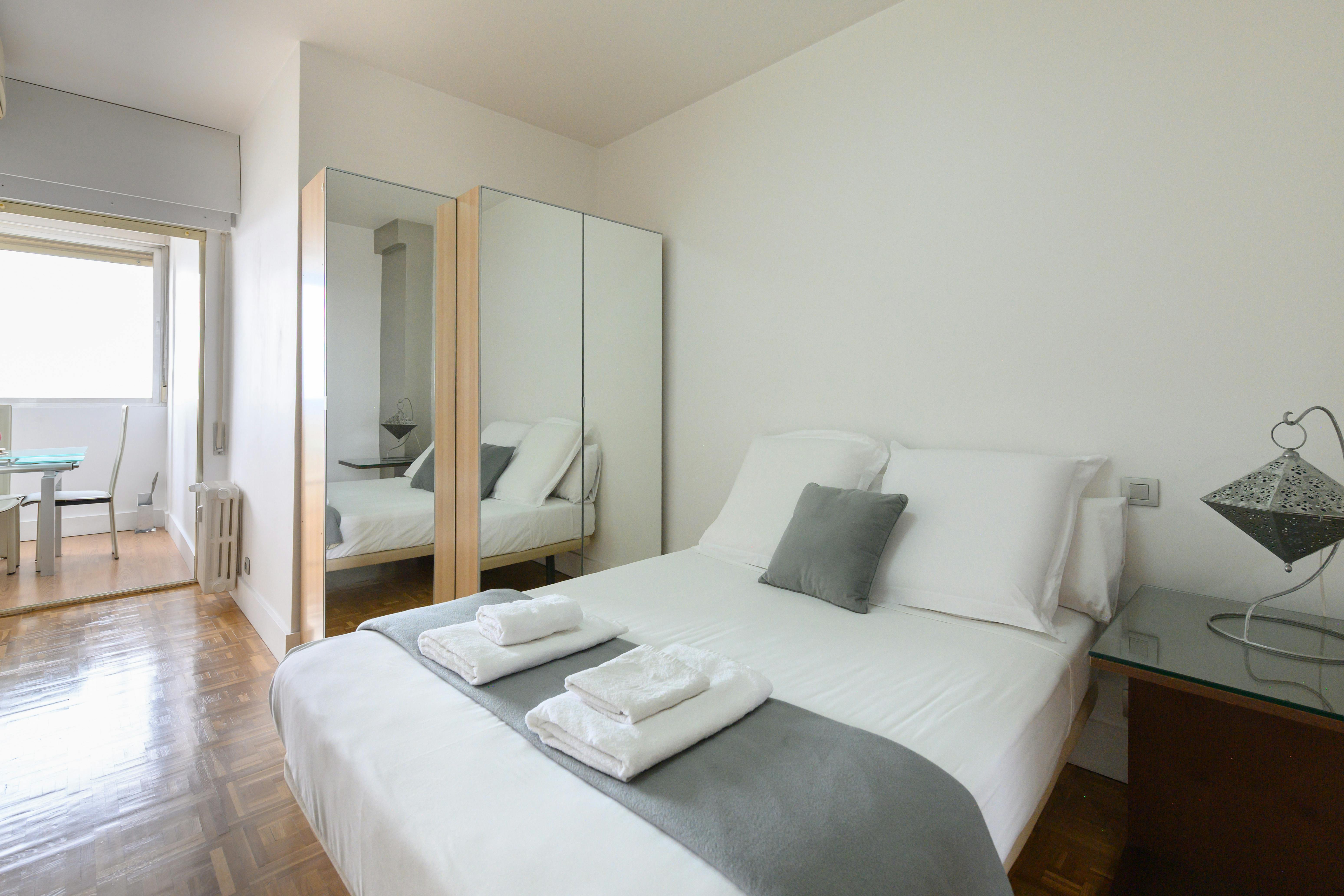 Avenida del General Perón, Madrid preview