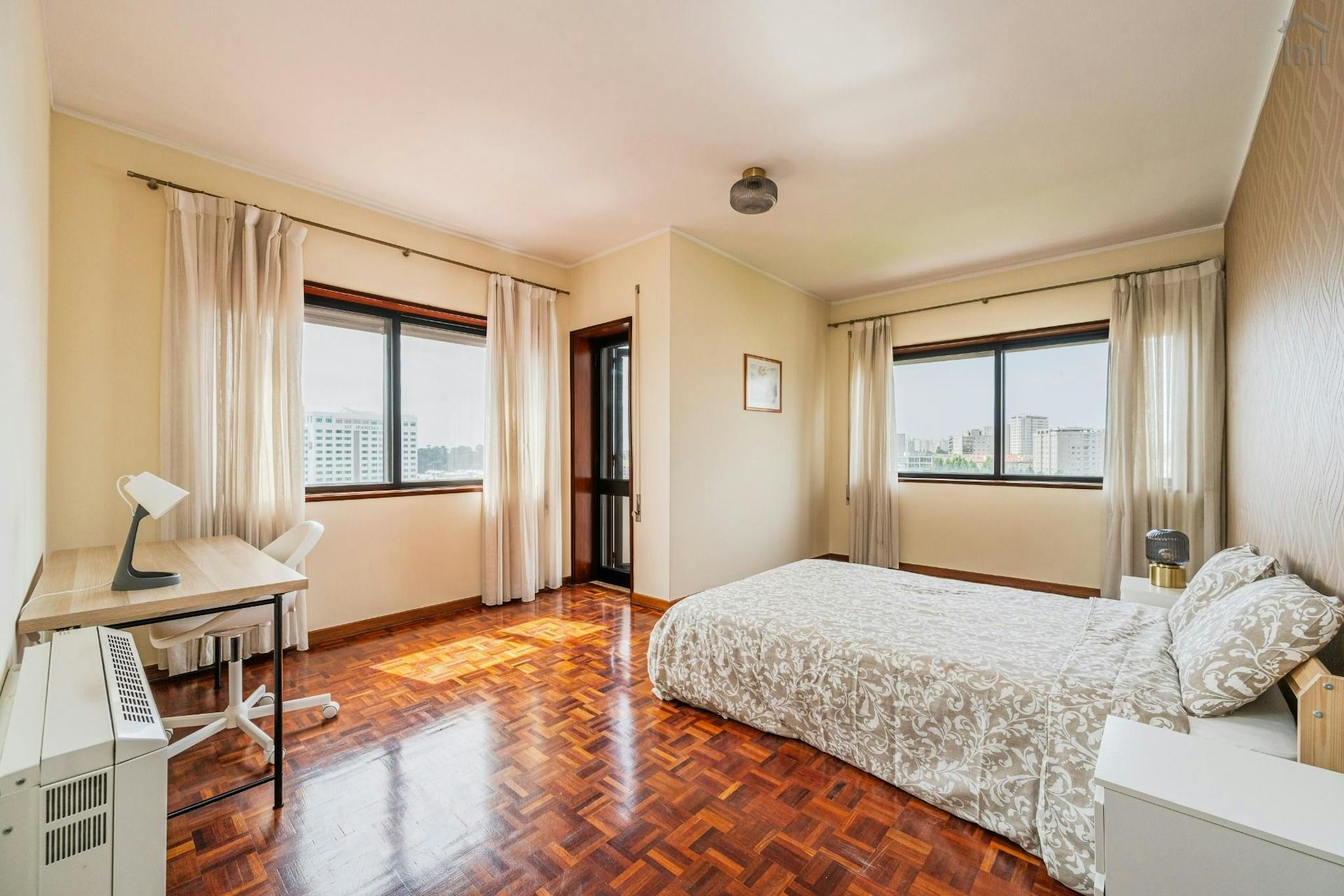 Rua do Campo Alegre, Porto preview