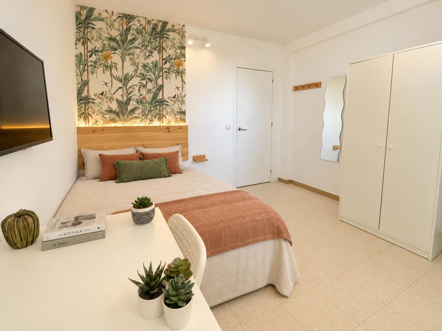 Cameră privată de închiriat pentru 295 EUR pe lună în Sevilla, Plaza Gelo