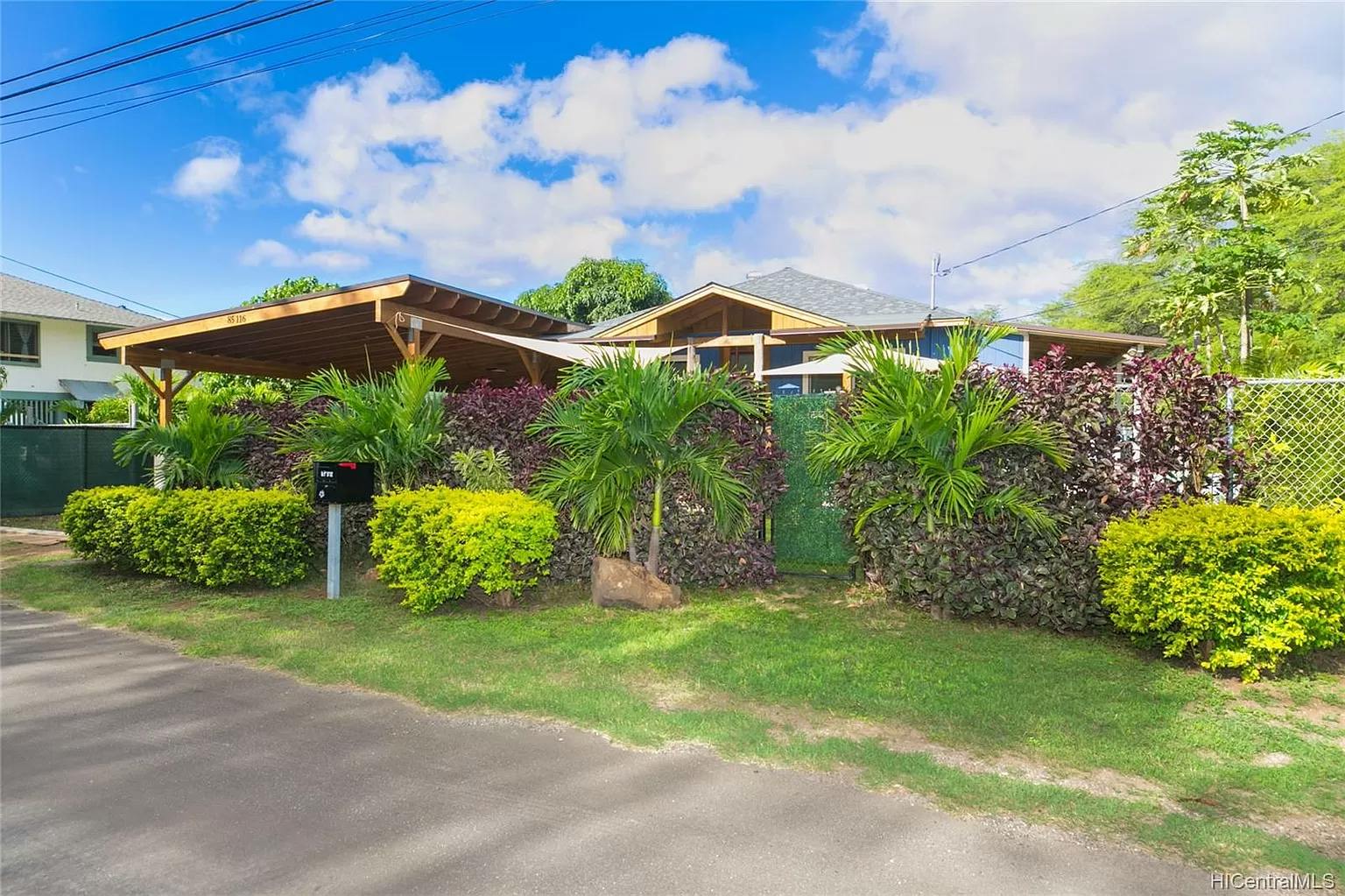 House for rent for $5,000 per month in Waianae, Maiuu Road
