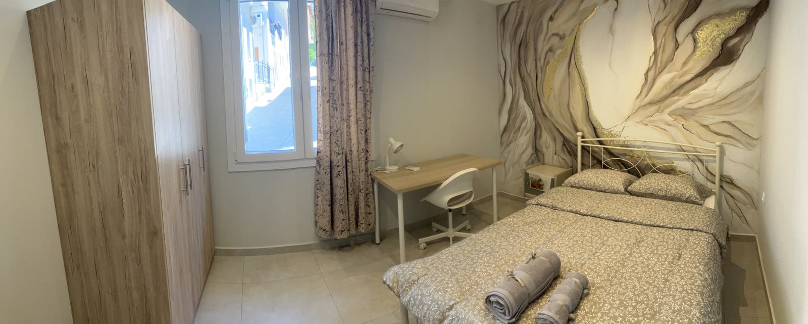 preview gallery tile