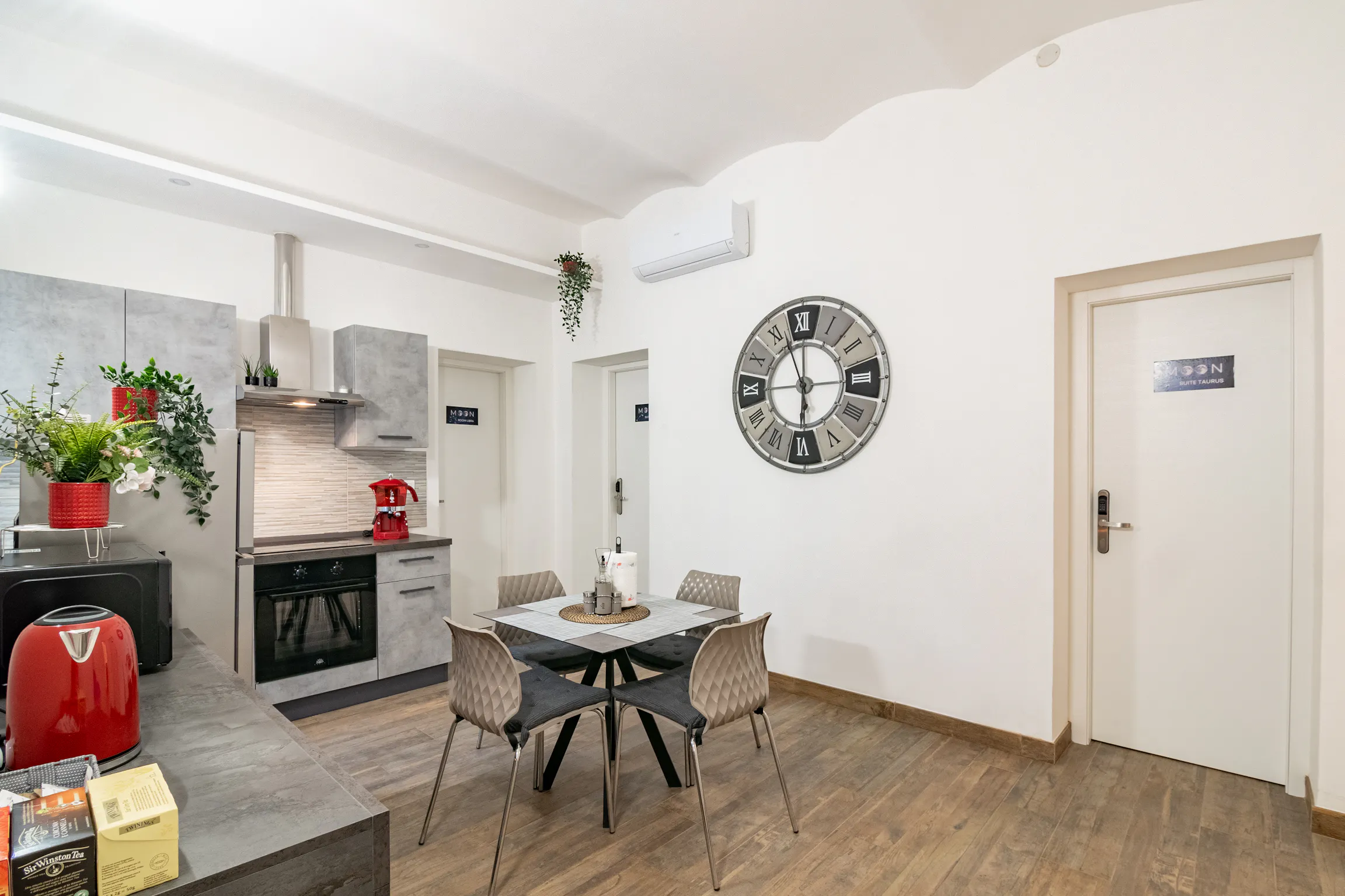 Private room in Via del Ponte all'Asse, Florence (1637050) ROOM 2