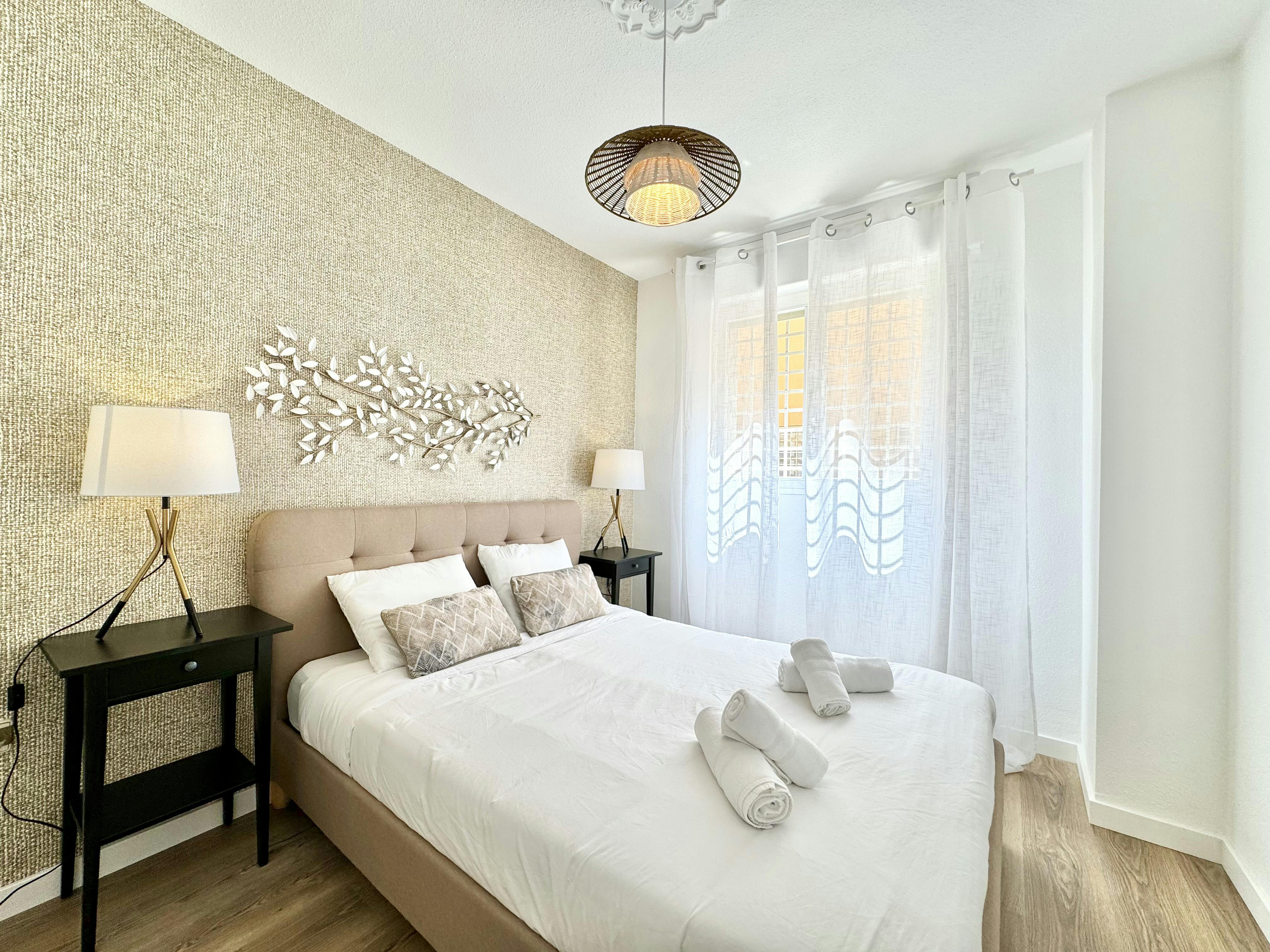 Private room for rent for €600 per month in Málaga, Plaza de Doña Trinidad