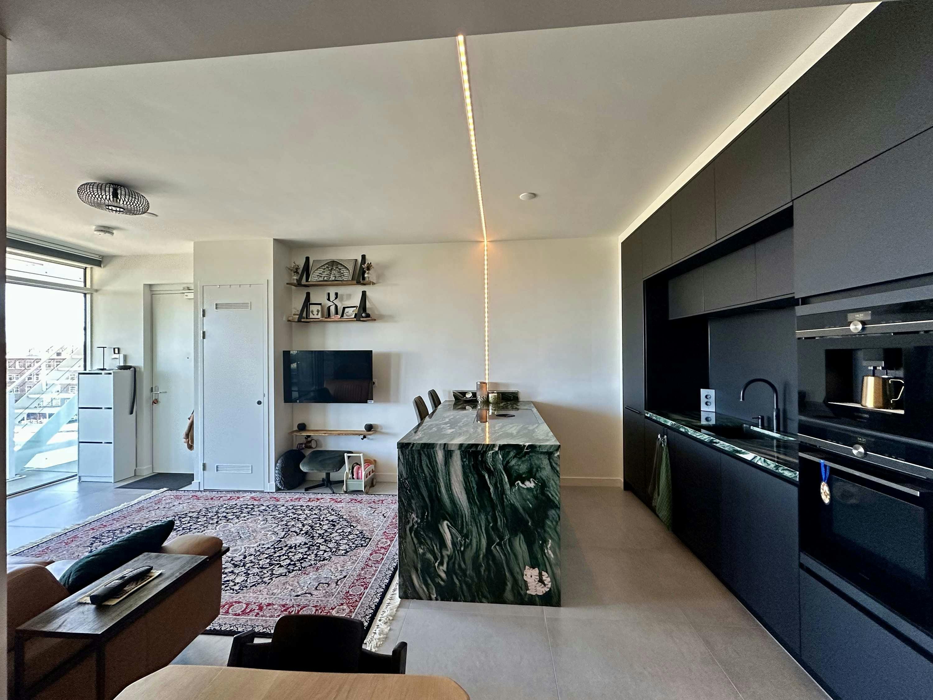 Appartement aan Haarlemmerweg, Amsterdam