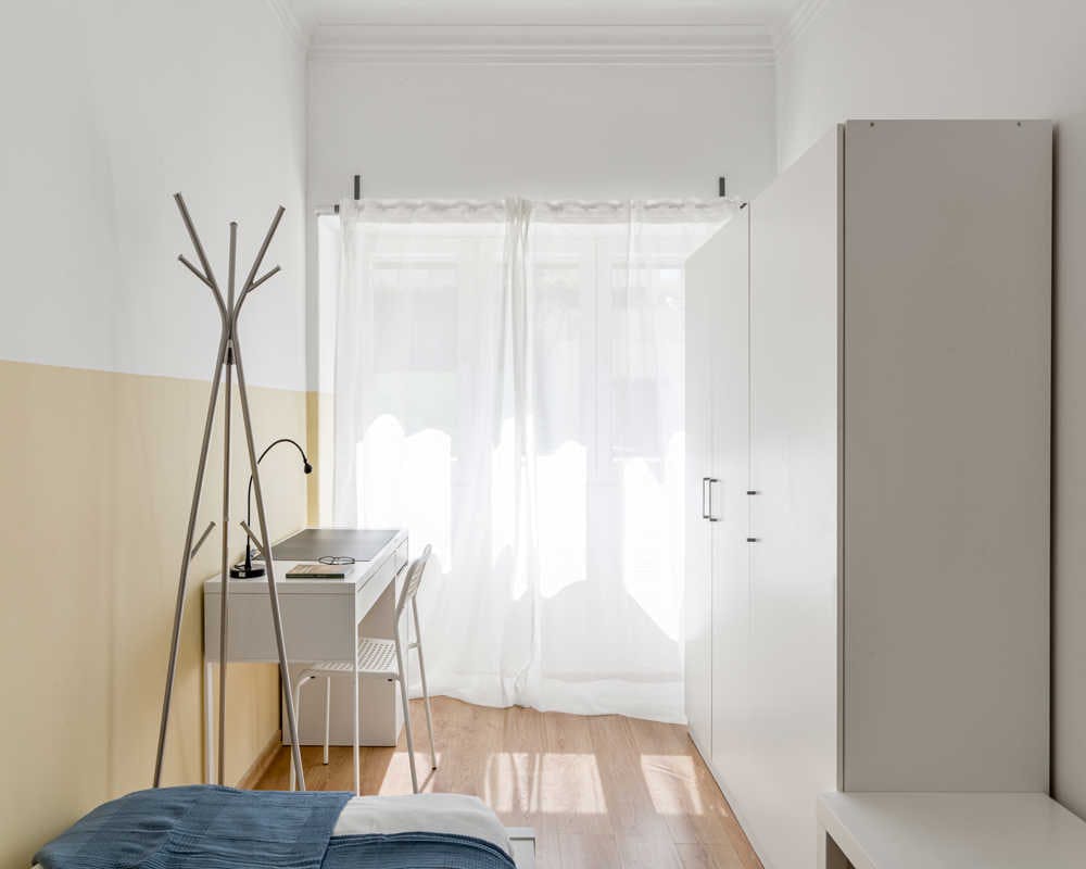 Private room for rent for €535 per month in Lisbon, Largo Manuel Emídio da Silva