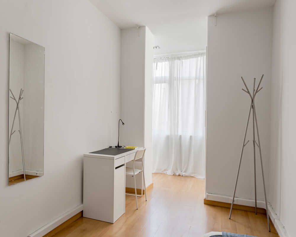 Private room for rent for €655 per month in Lisbon, Rua do Conde de Redondo