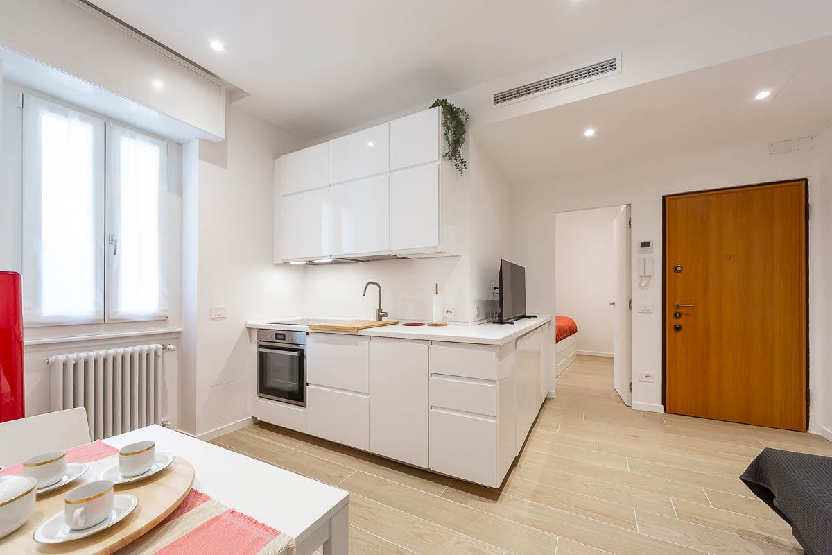 Apartment for rent for €1,828 per month in Milan, Via Salasco