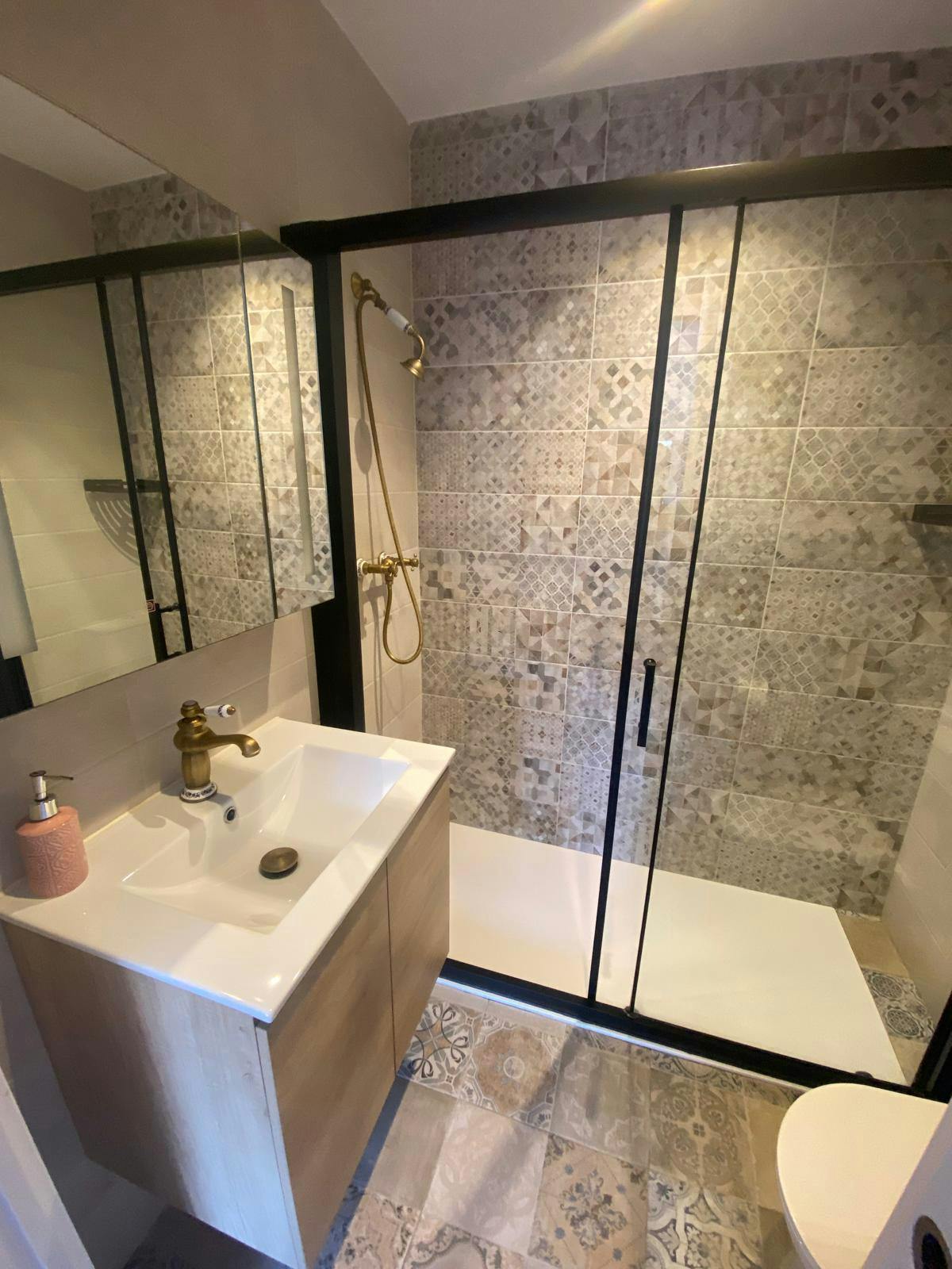 preview gallery tile