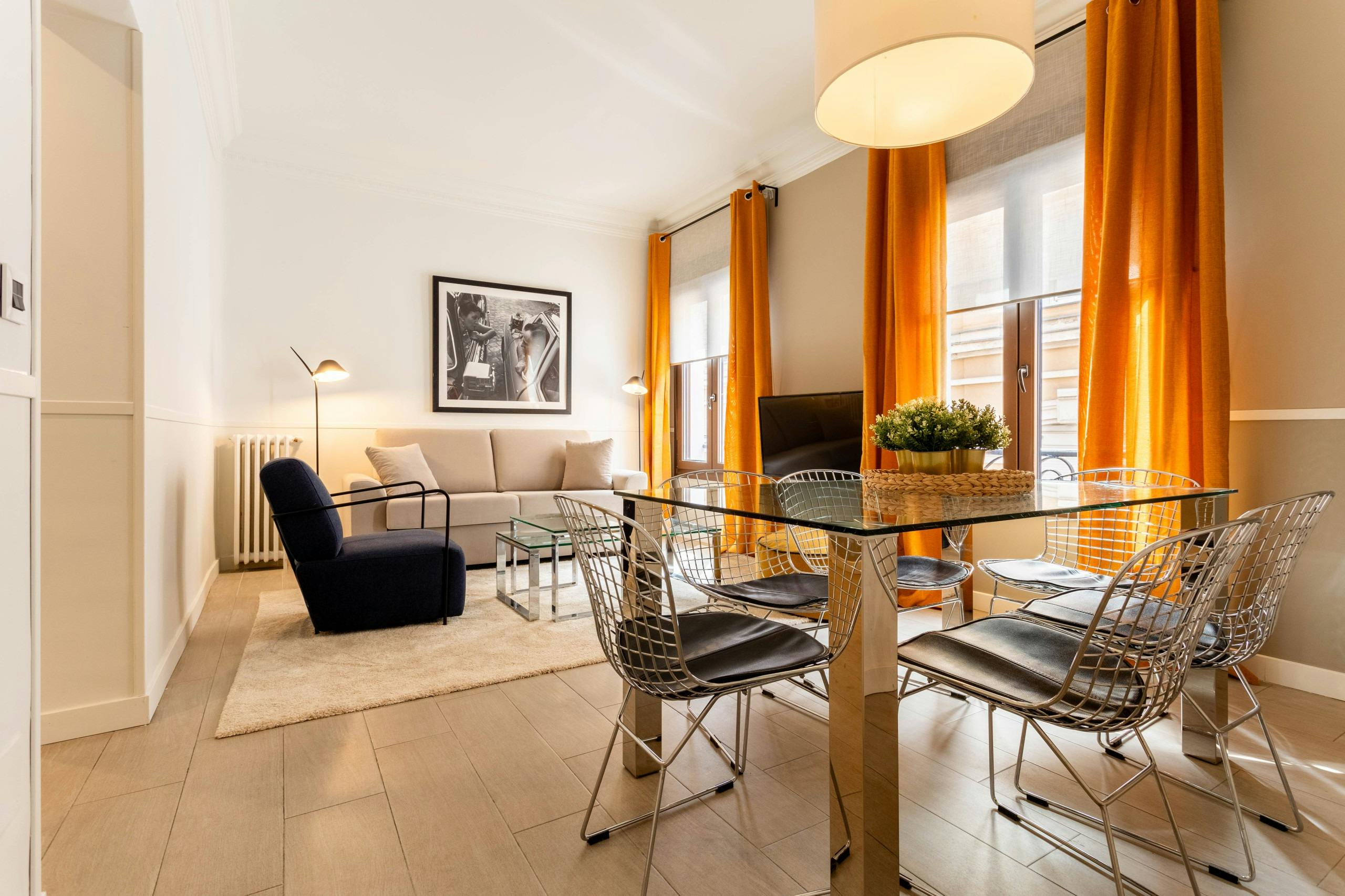 Calle de Jesús y María, Madrid Madrid