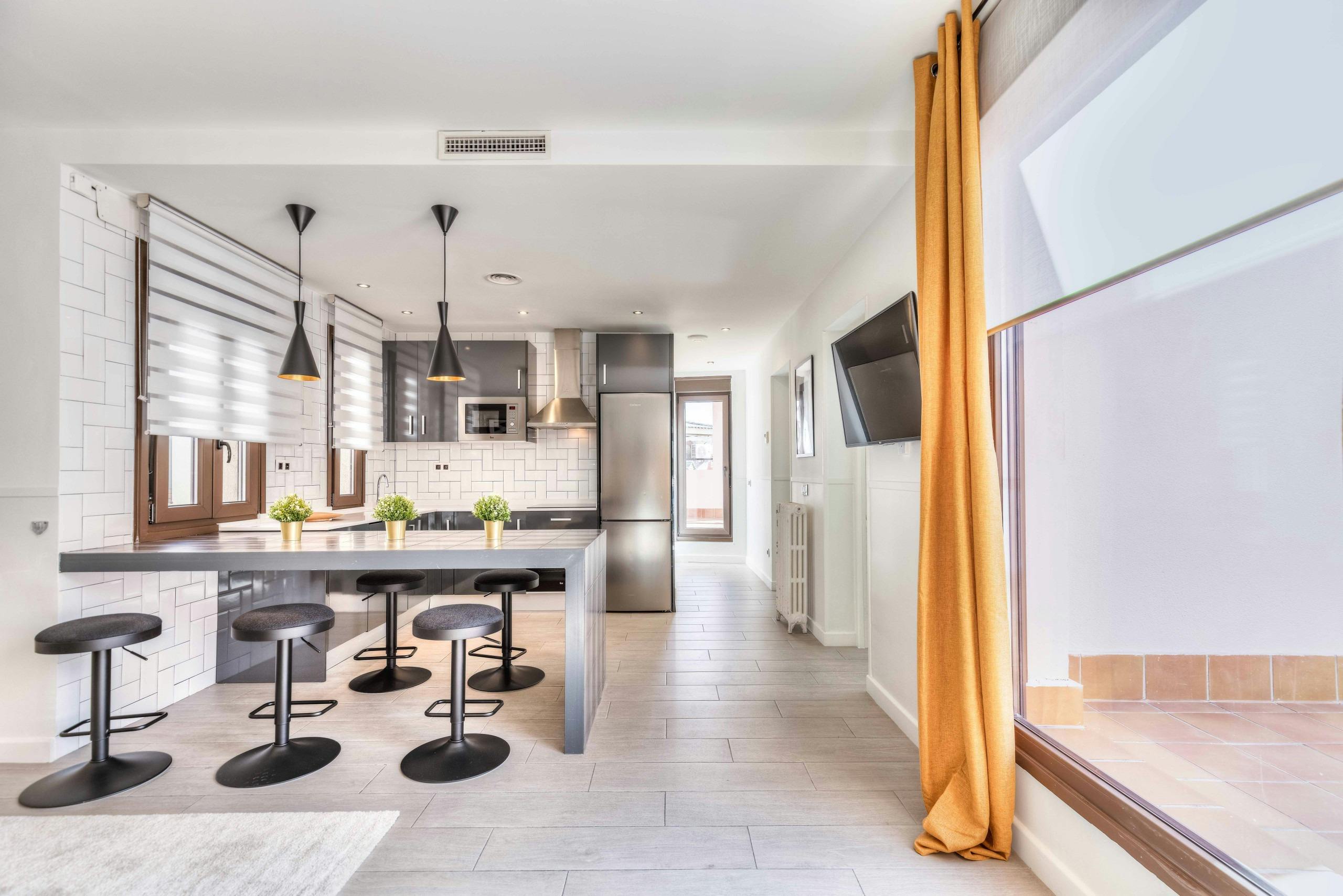 Calle de Jesús y María, Madrid Madrid