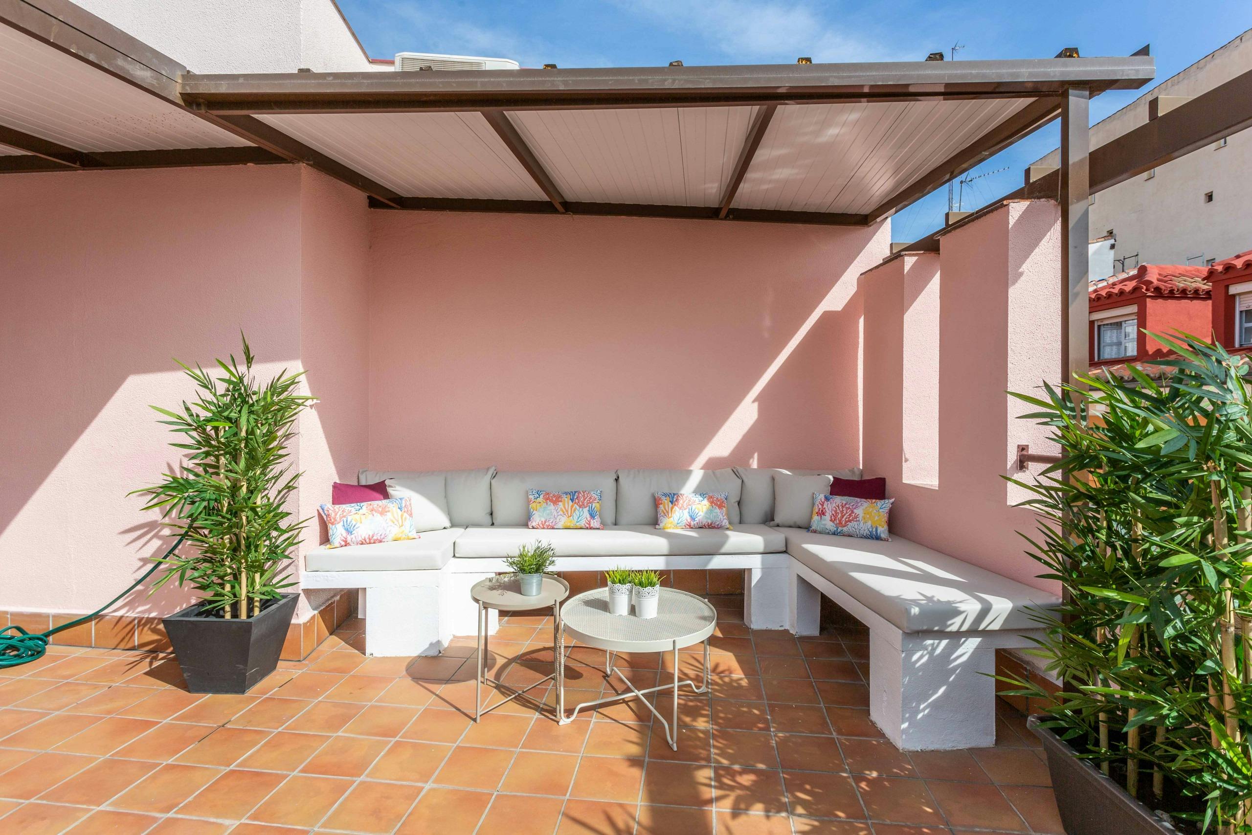 Calle de Jesús y María, Madrid Madrid