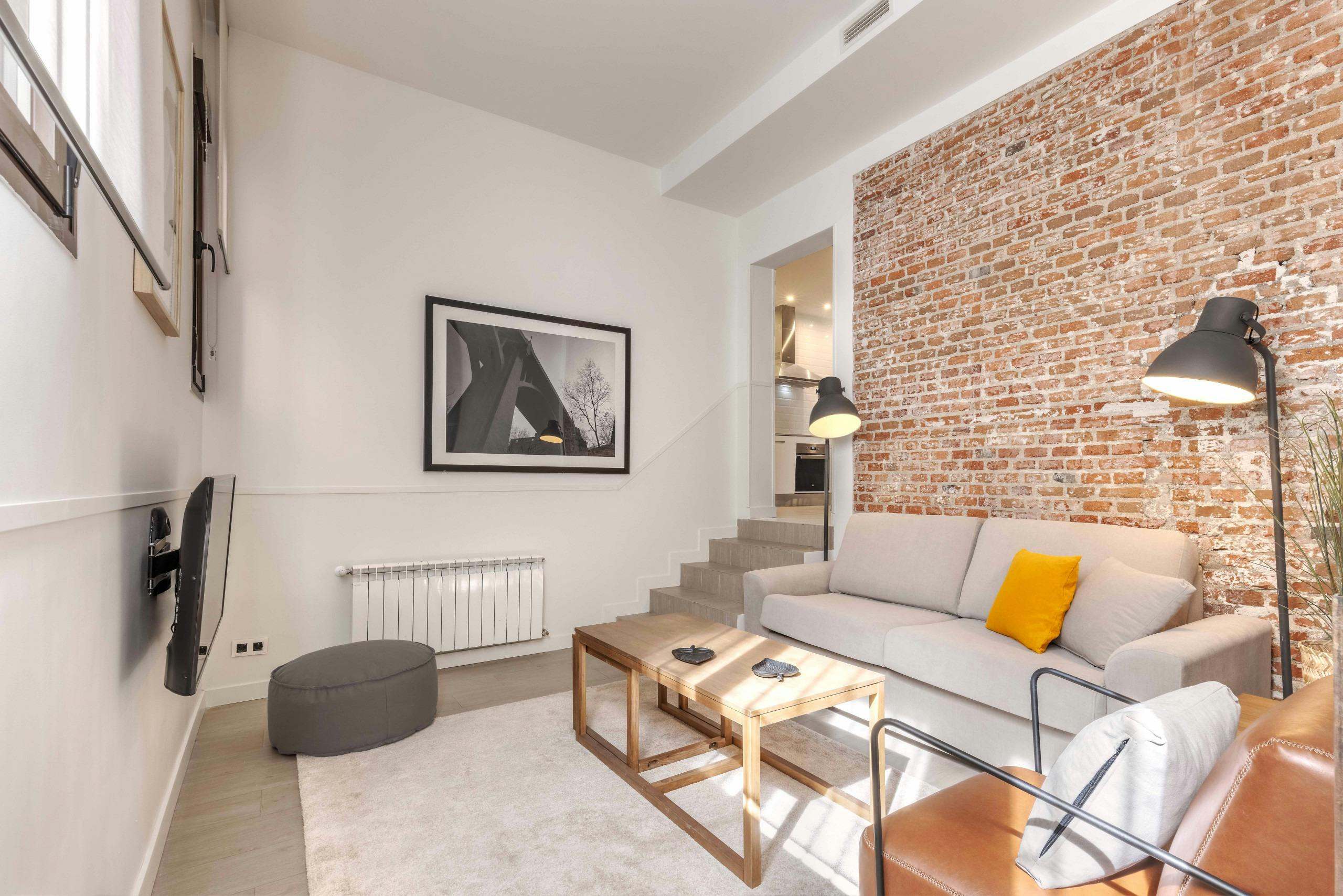 Calle de Jesús y María, Madrid Madrid