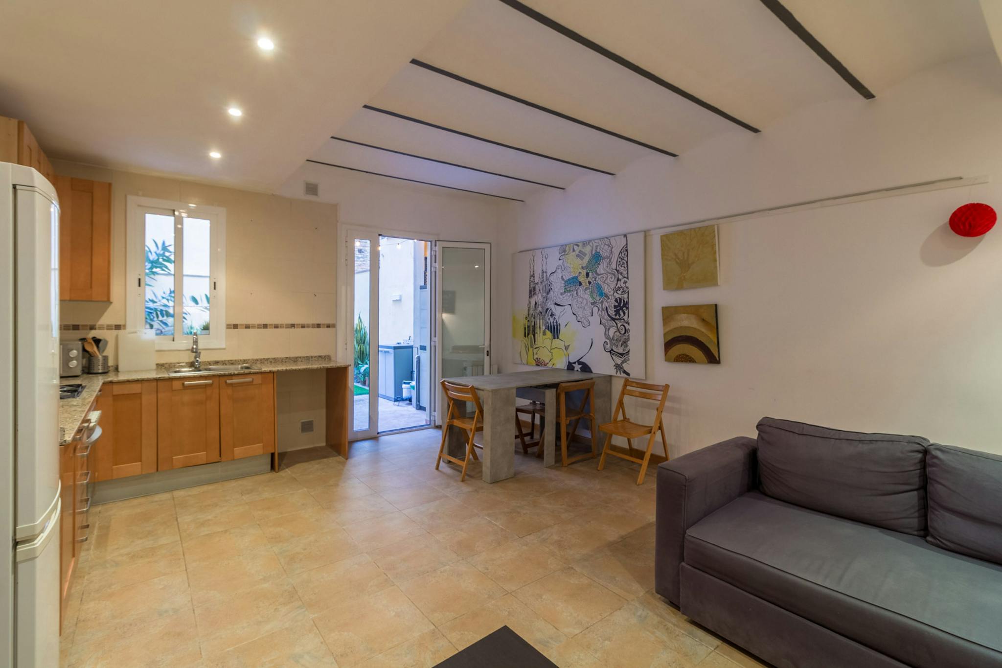 Carrer de Tapioles, Barcelona preview