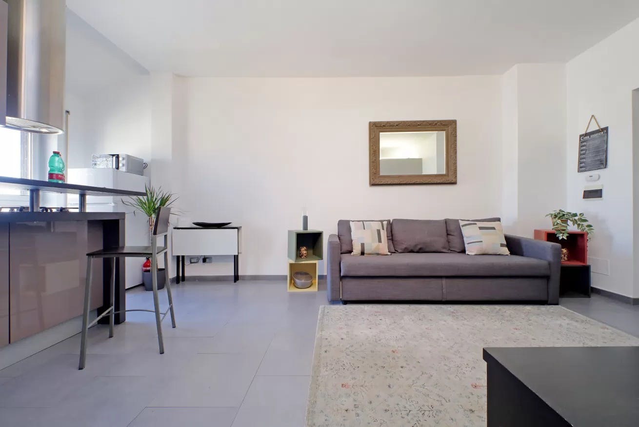 Apartment for rent for €1,600 per month in Rome, Via di S. Croce in Gerusalemme