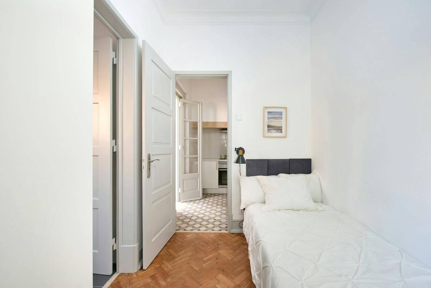 Single room Lisbon, 1 bed, 14m² — photo 2