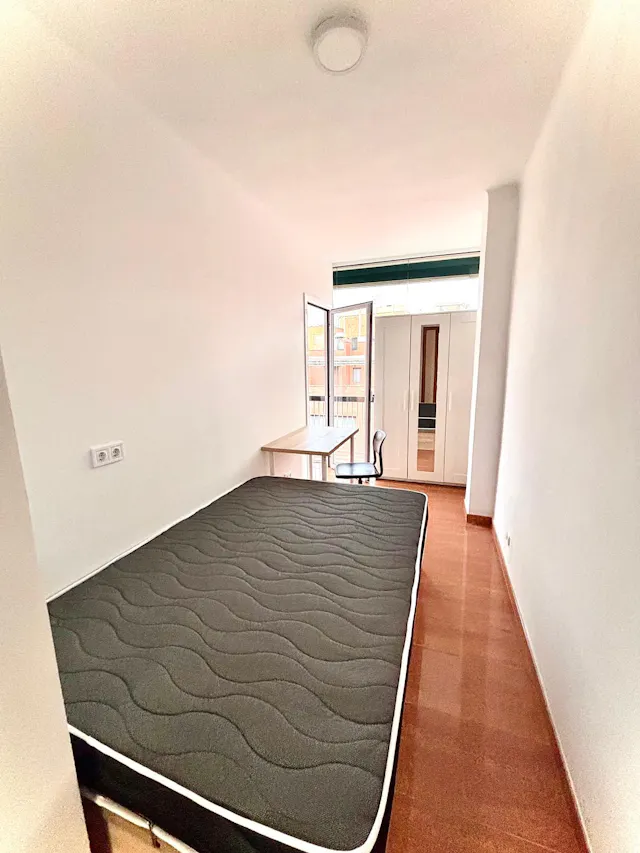 Private room in Carrer de Sant Antoni Maria Claret, Barcelona (1637687) room image 1